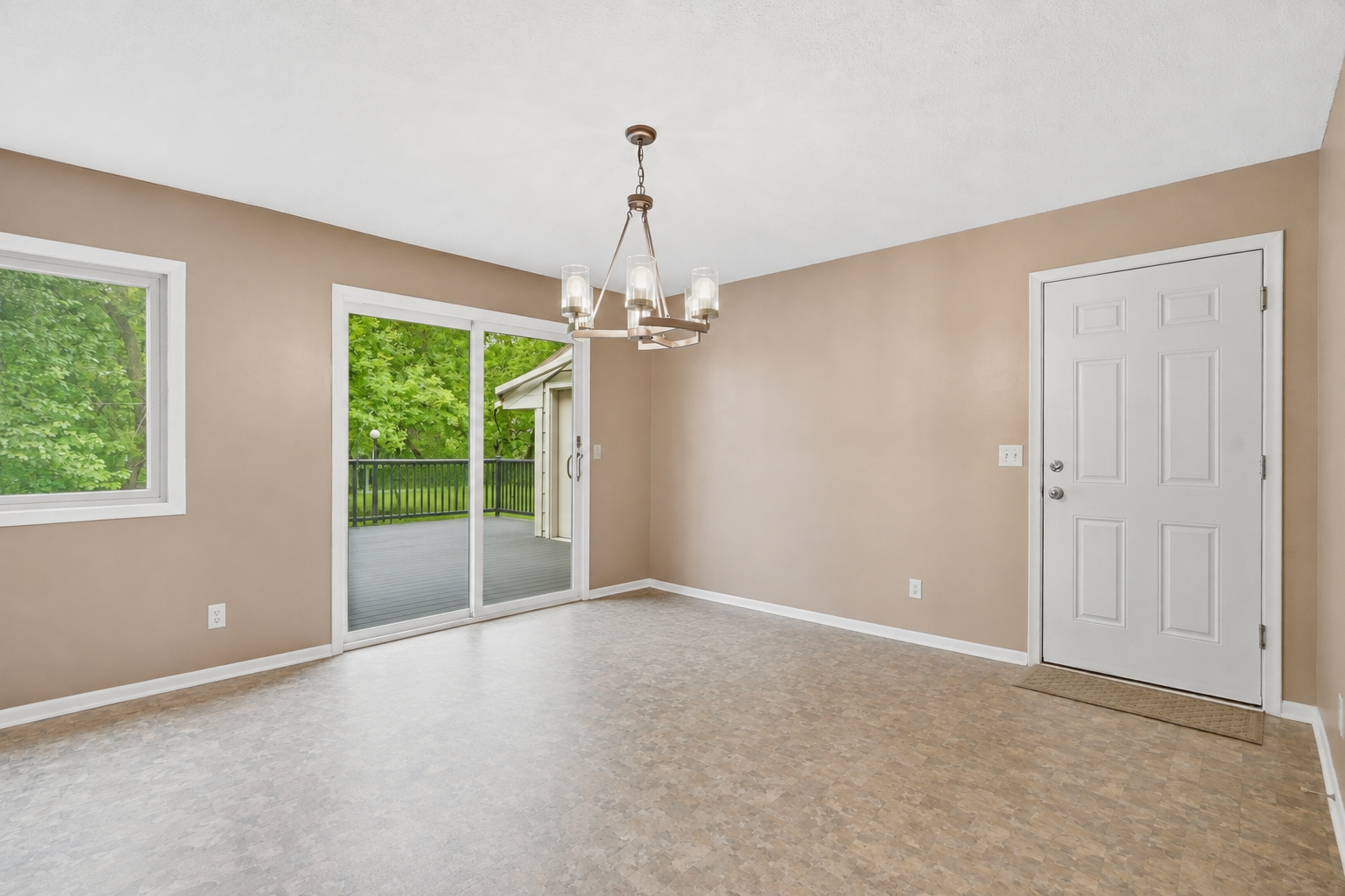 View of Residential at 14901 Williston Lane, Minnetonka MN 55345, Minnetonka (9 of 35) - Mike Wilen | Minnesota Team Real Estate