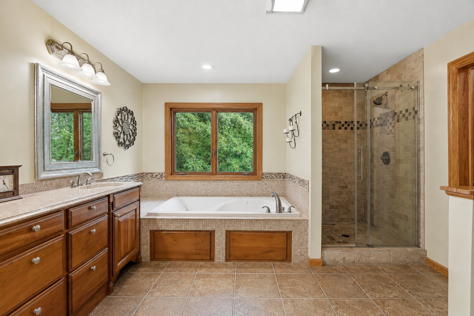 View of Residential at 14901 Williston Lane, Minnetonka MN 55345, Minnetonka (15 of 35) - Mike Wilen | Minnesota Team Real Estate
