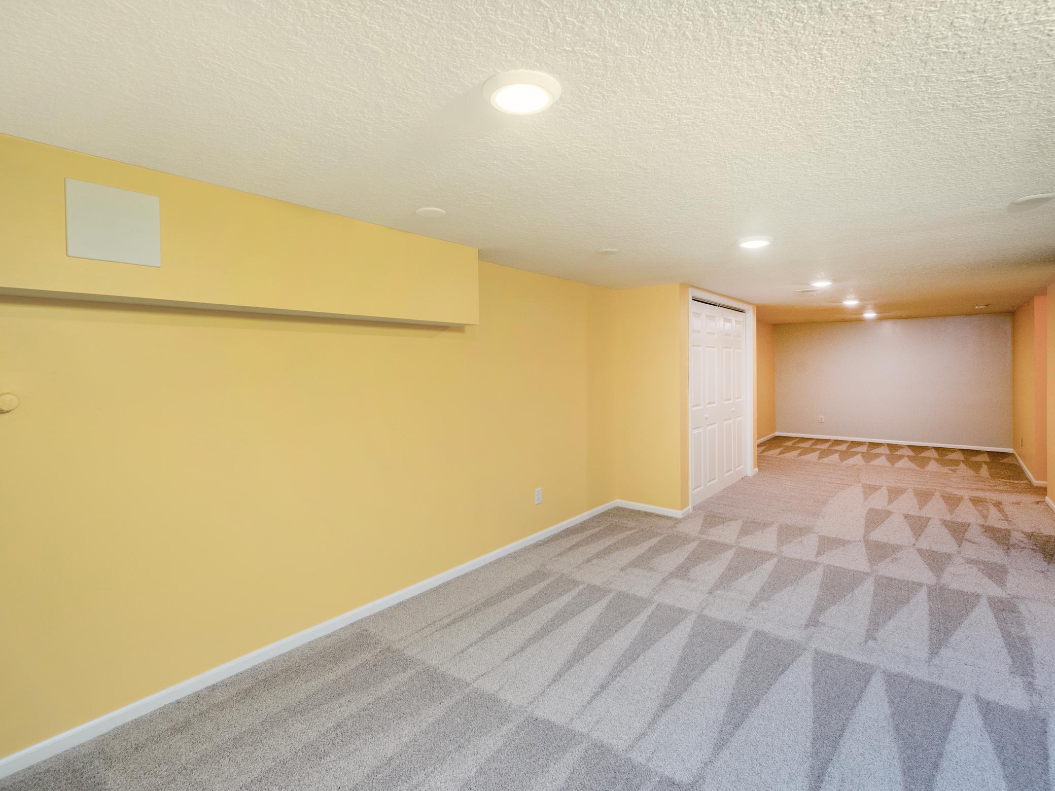 View of Residential at 1359 Sumner Street, Saint Paul MN 55116, Saint Paul (15 of 21) - Mike Wilen | Minnesota Team Real Estate
