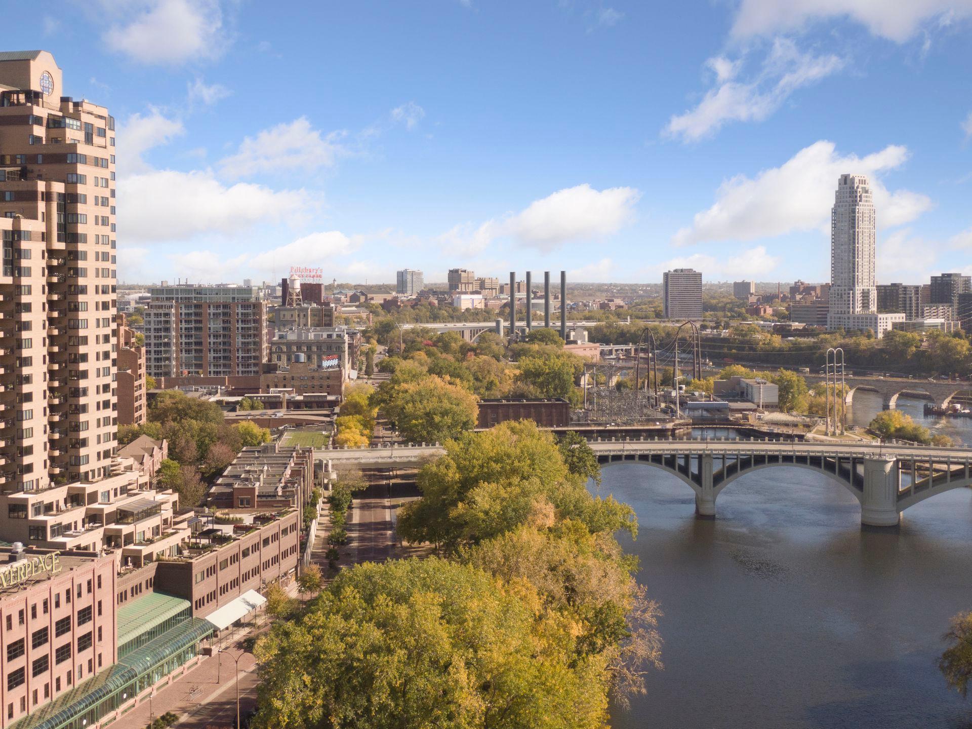 View of Residential at 110 Bank Street #L2801, Minneapolis MN 55414, Minneapolis (91 of 108) - Mike Wilen | Minnesota Team Real Estate