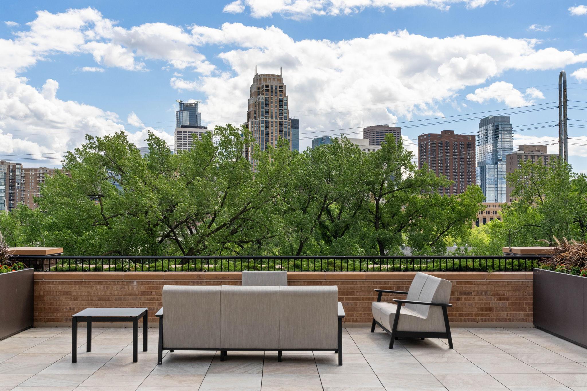 View of Residential at 110 Bank Street #L2801, Minneapolis MN 55414, Minneapolis (86 of 108) - Mike Wilen | Minnesota Team Real Estate