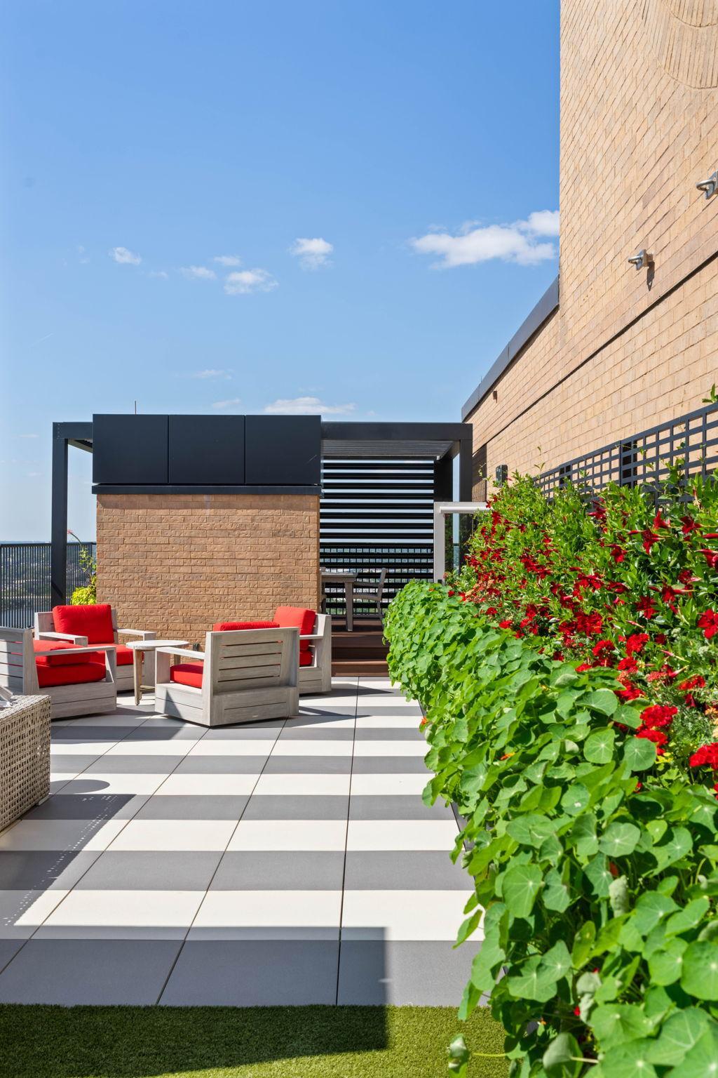 View of Residential at 110 Bank Street #L2801, Minneapolis MN 55414, Minneapolis (50 of 108) - Mike Wilen | Minnesota Team Real Estate