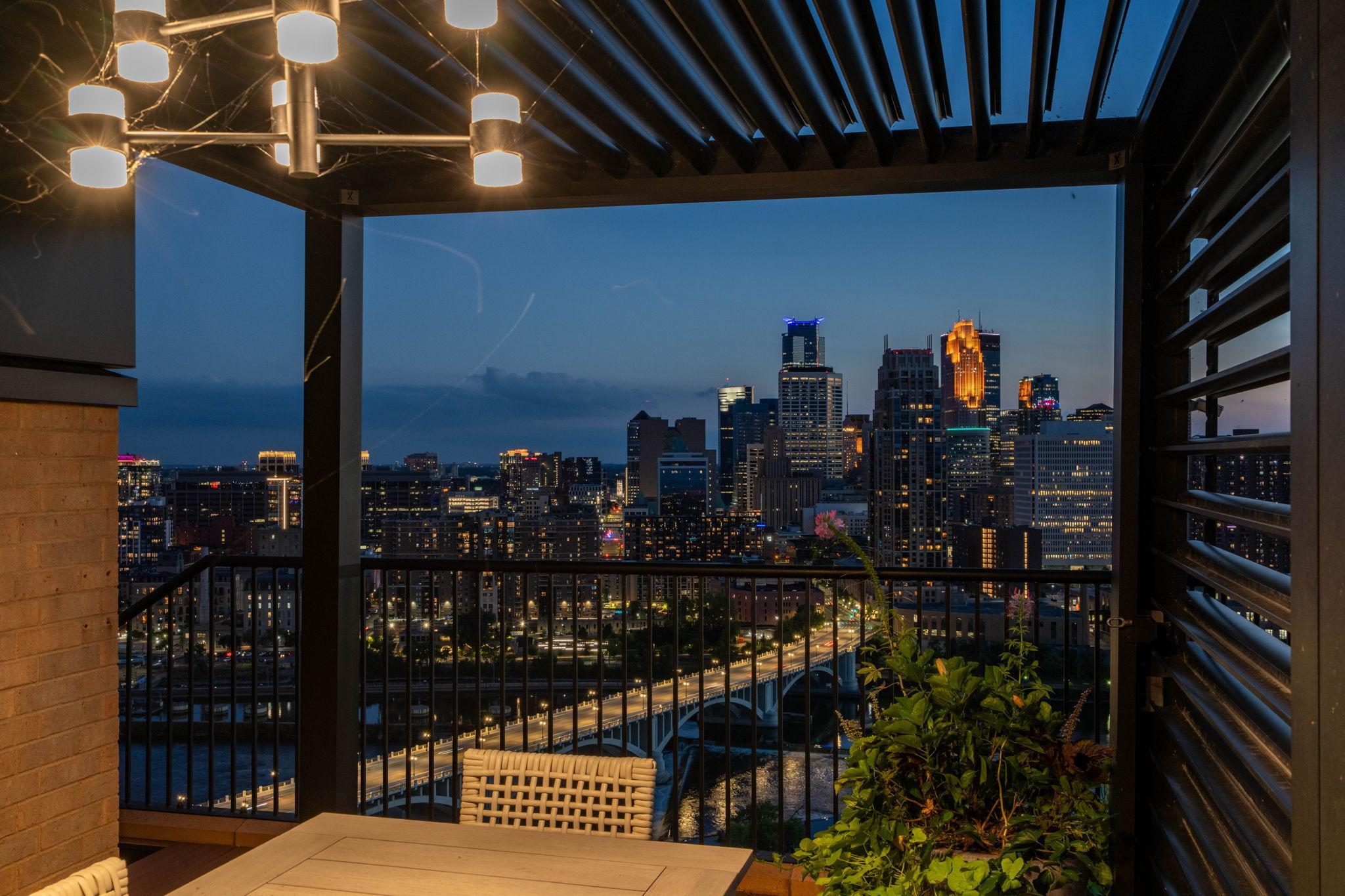 View of Residential at 110 Bank Street #L2801, Minneapolis MN 55414, Minneapolis (53 of 108) - Mike Wilen | Minnesota Team Real Estate