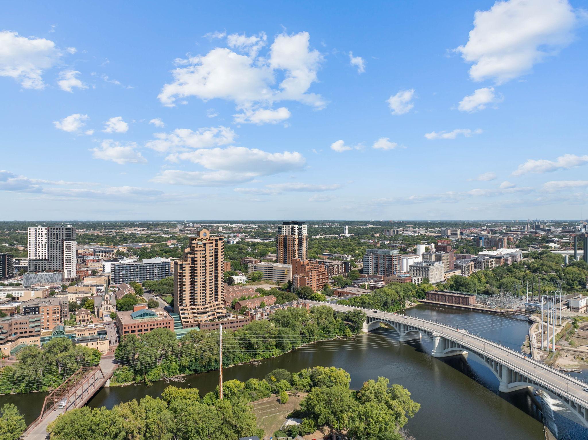 View of Residential at 110 Bank Street #L2801, Minneapolis MN 55414, Minneapolis (106 of 108) - Mike Wilen | Minnesota Team Real Estate