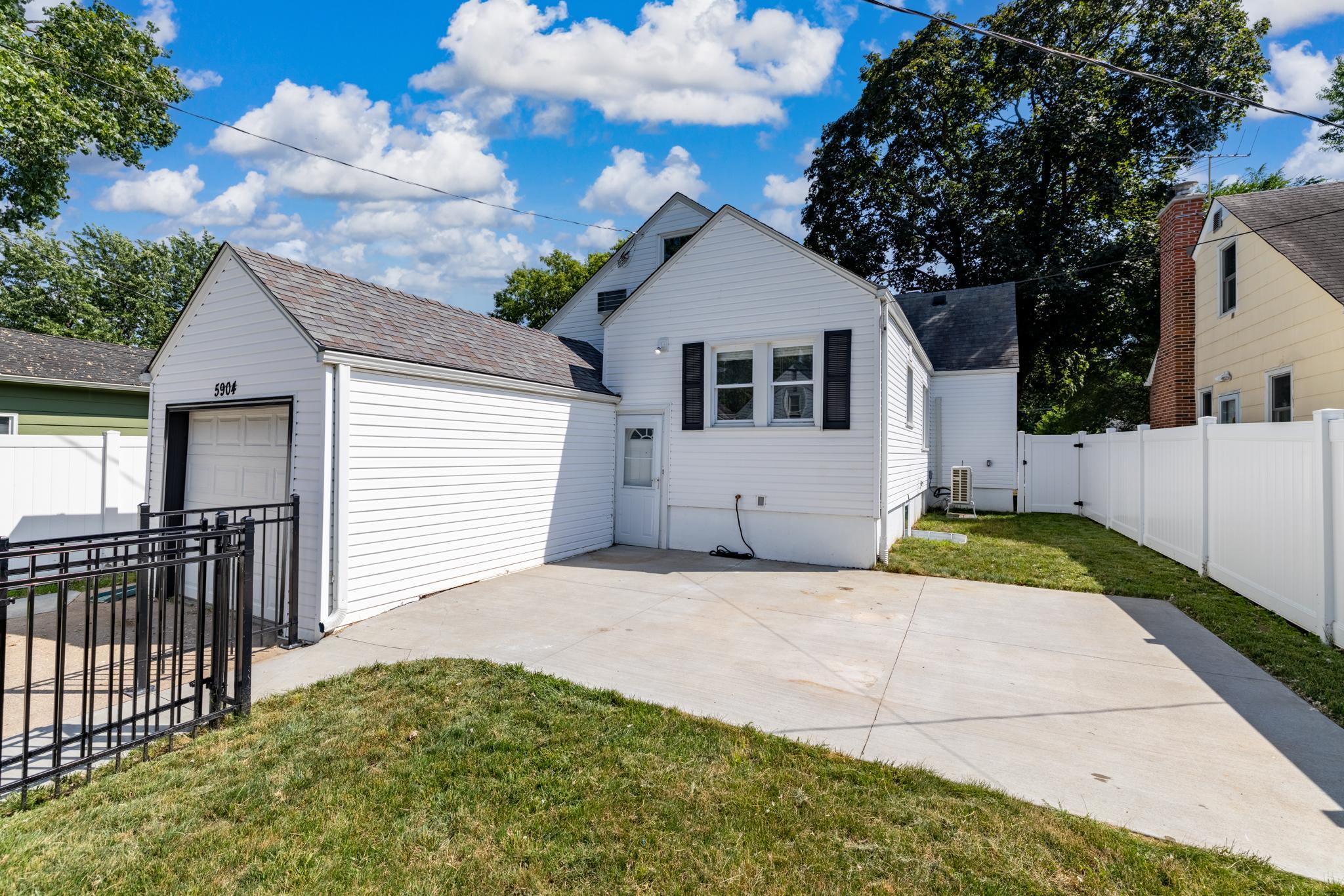 View of Residential at 5904 Minnetonka Boulevard, Saint Louis Park MN 55416, Saint Louis Park (27 of 33) - Mike Wilen | Minnesota Team Real Estate