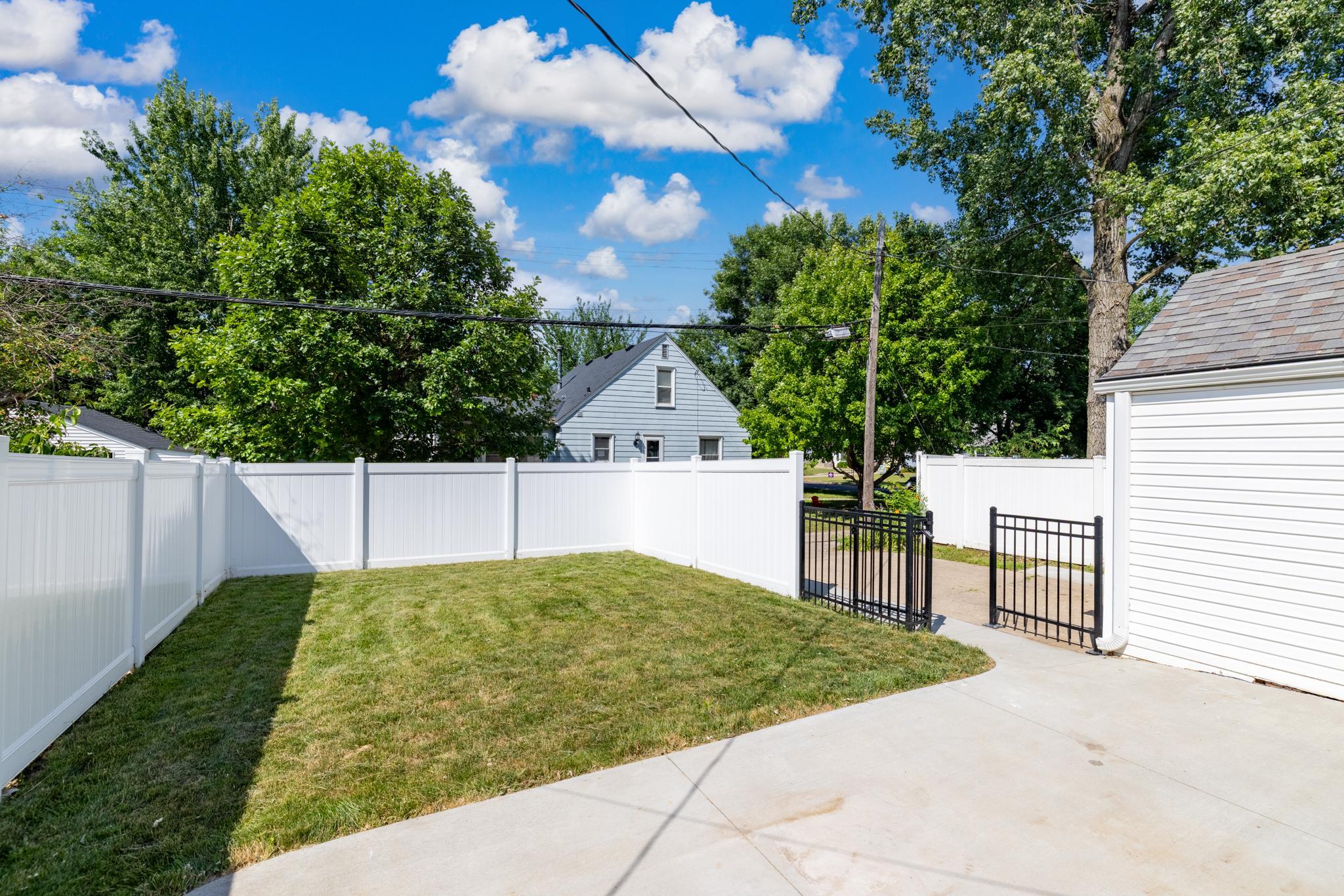 View of Residential at 5904 Minnetonka Boulevard, Saint Louis Park MN 55416, Saint Louis Park (26 of 33) - Mike Wilen | Minnesota Team Real Estate