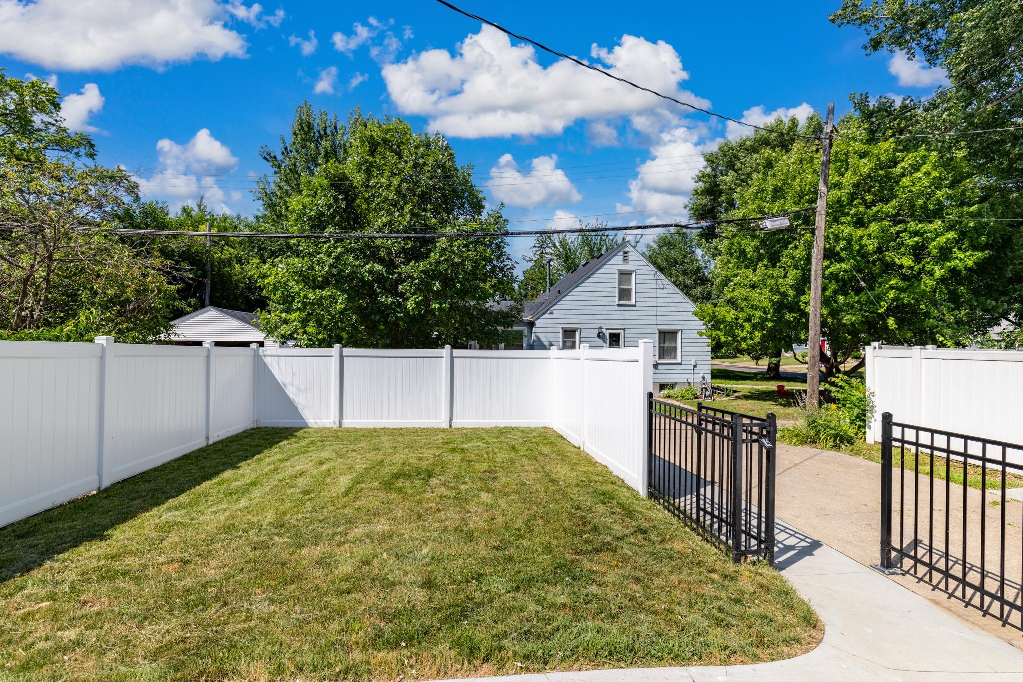 View of Residential at 5904 Minnetonka Boulevard, Saint Louis Park MN 55416, Saint Louis Park (25 of 33) - Mike Wilen | Minnesota Team Real Estate