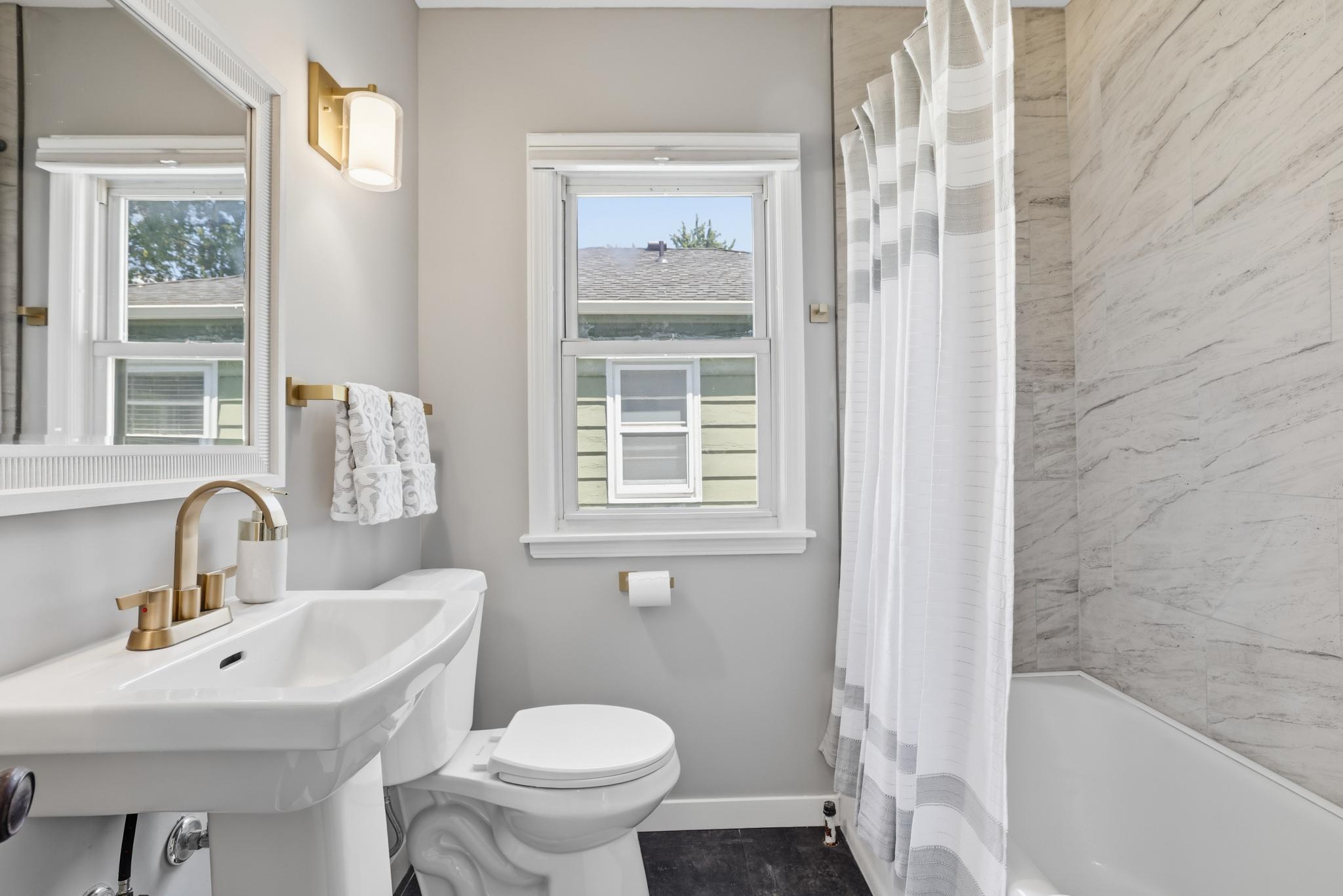 View of Residential at 5904 Minnetonka Boulevard, Saint Louis Park MN 55416, Saint Louis Park (12 of 33) - Mike Wilen | Minnesota Team Real Estate