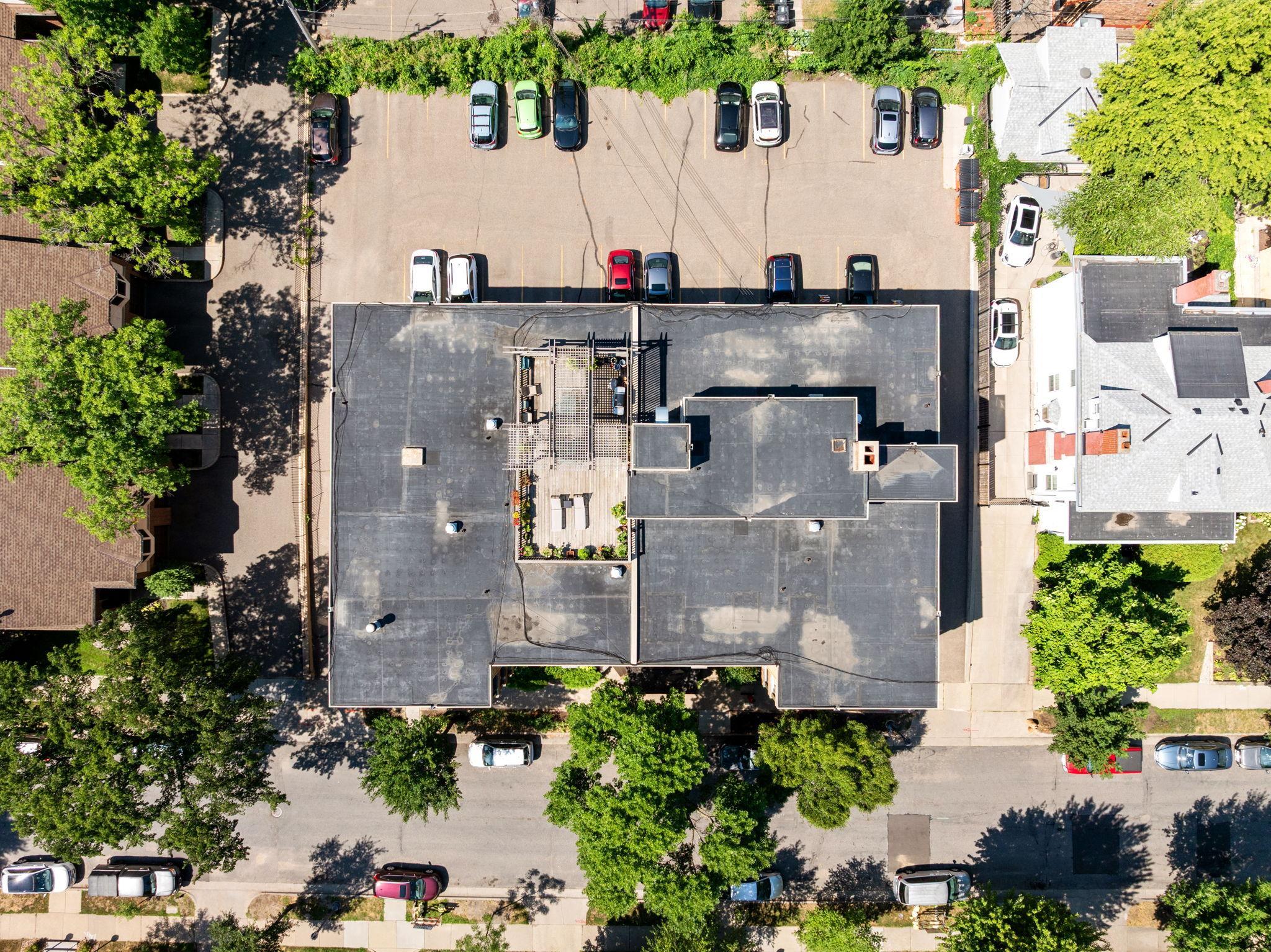 View of Residential at 1912 Dupont Avenue #105, Minneapolis MN 55403, Minneapolis (32 of 32) - Mike Wilen | Minnesota Team Real Estate