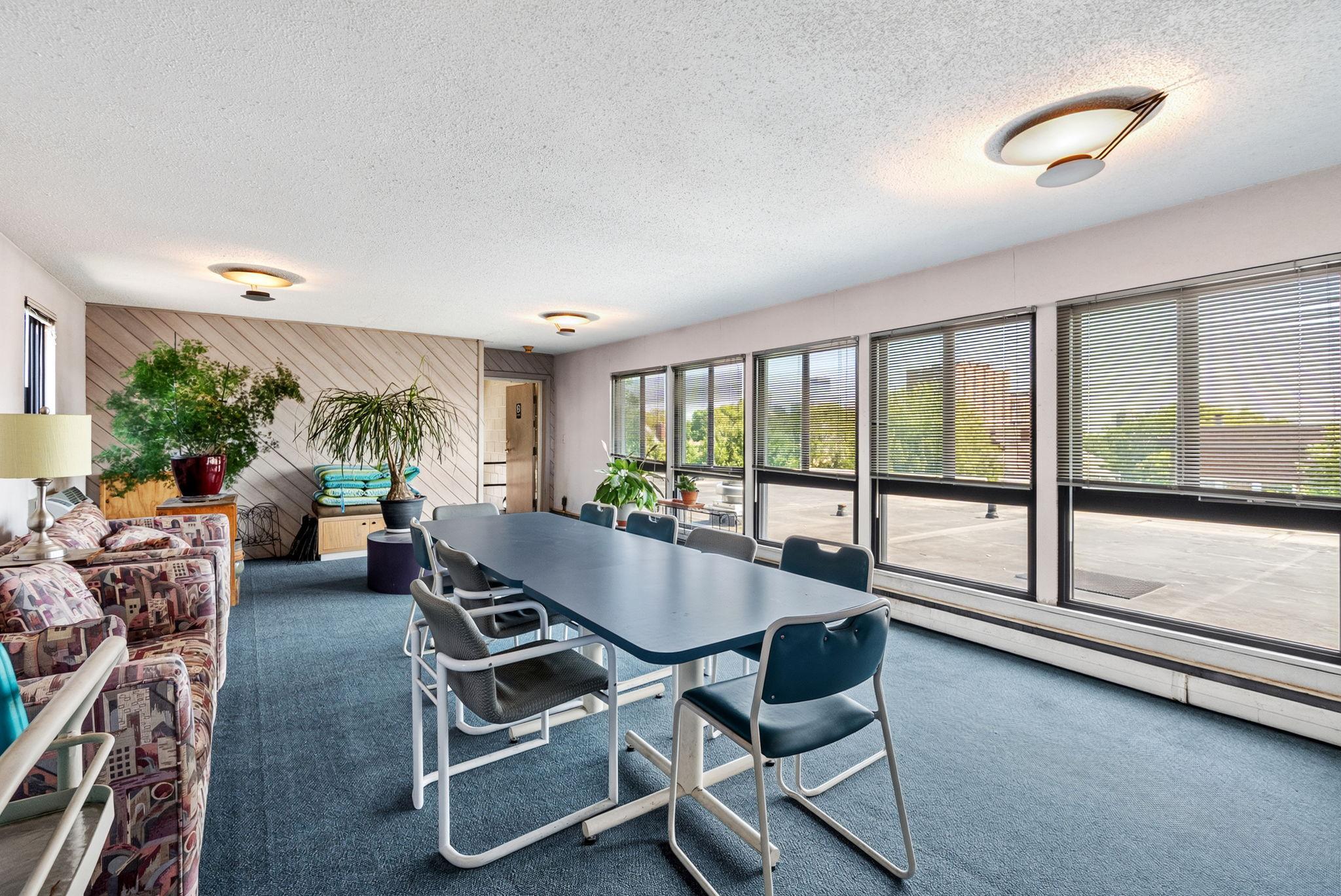 View of Residential at 1912 Dupont Avenue #105, Minneapolis MN 55403, Minneapolis (19 of 32) - Mike Wilen | Minnesota Team Real Estate
