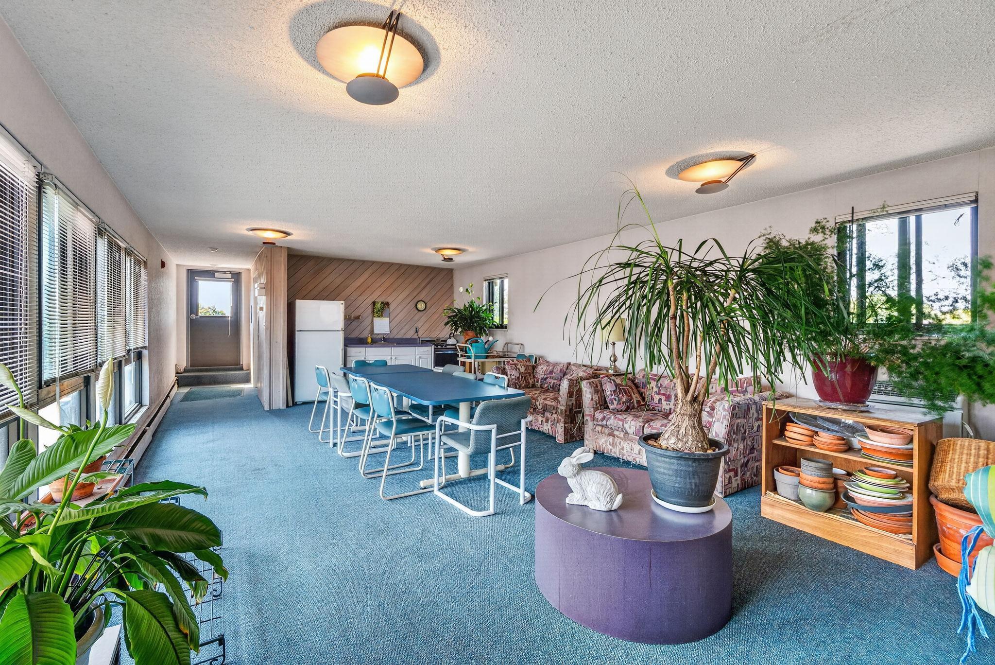 View of Residential at 1912 Dupont Avenue #105, Minneapolis MN 55403, Minneapolis (16 of 32) - Mike Wilen | Minnesota Team Real Estate