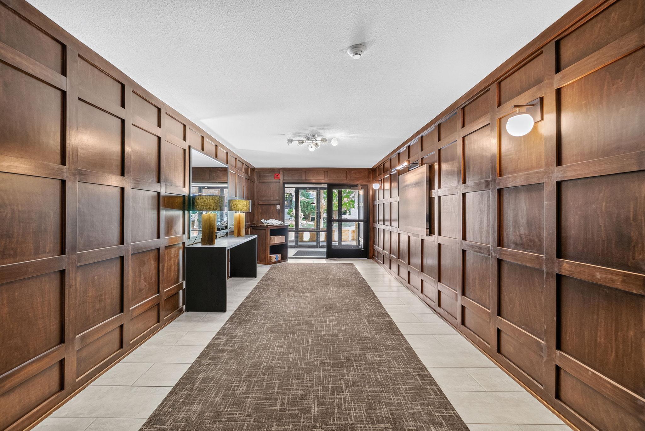 View of Residential at 1912 Dupont Avenue #105, Minneapolis MN 55403, Minneapolis (14 of 32) - Mike Wilen | Minnesota Team Real Estate