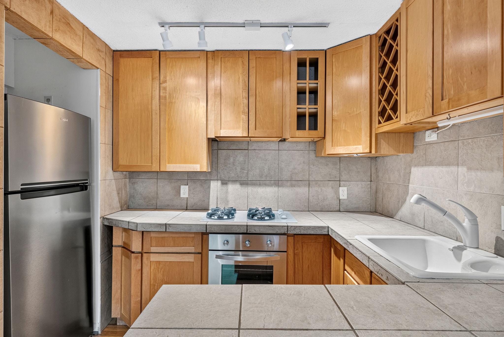 View of Residential at 1912 Dupont Avenue #105, Minneapolis MN 55403, Minneapolis (5 of 32) - Mike Wilen | Minnesota Team Real Estate
