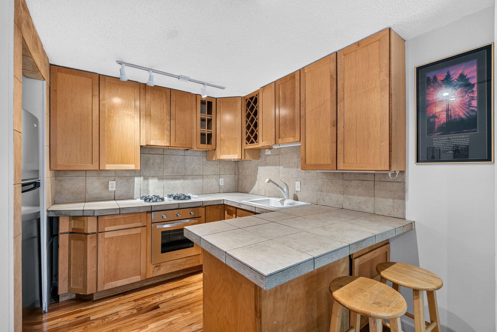View of Residential at 1912 Dupont Avenue #105, Minneapolis MN 55403, Minneapolis (4 of 32) - Mike Wilen | Minnesota Team Real Estate