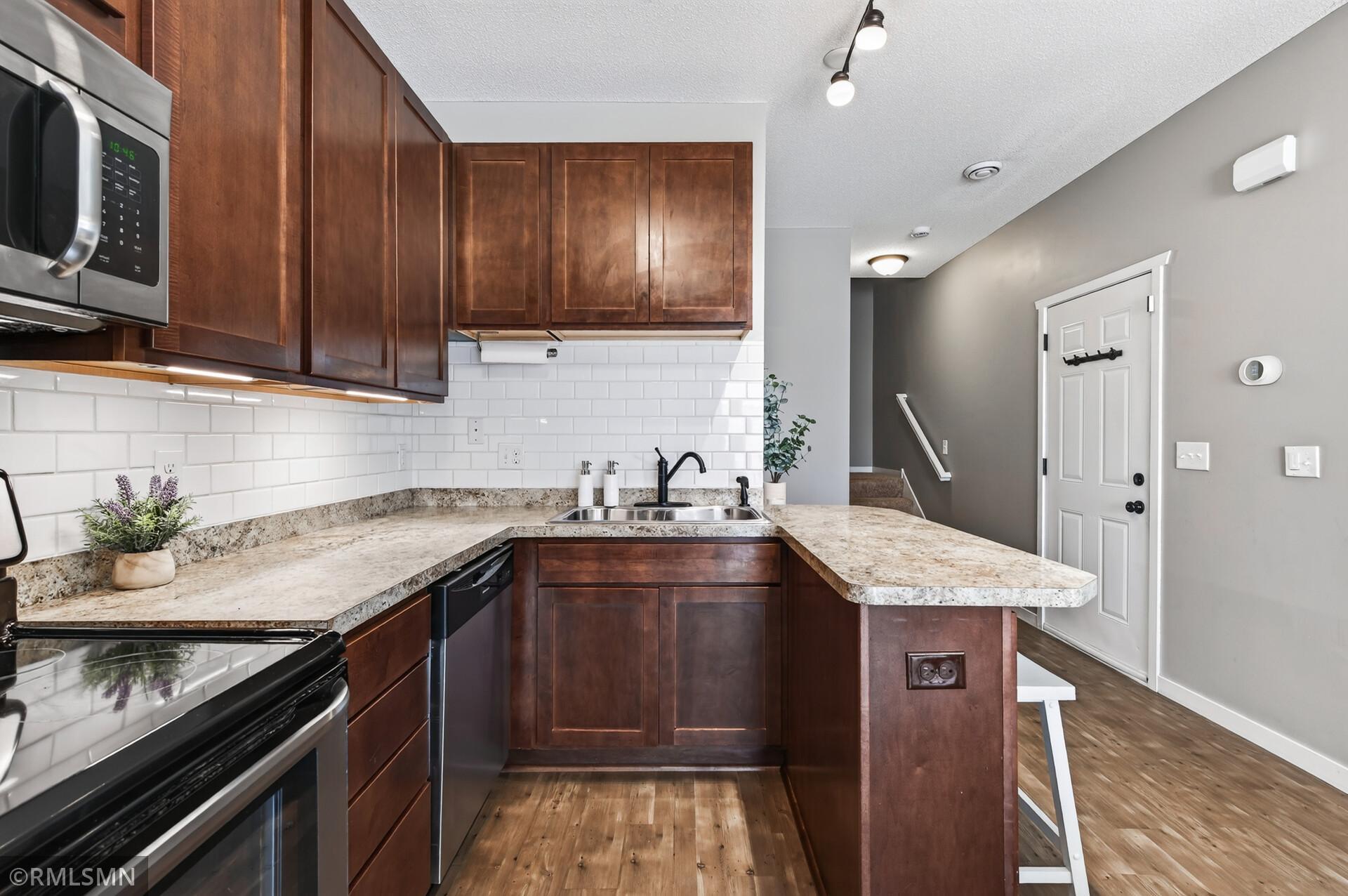 View of Residential at 1289 County Road D Circle #A, Vadnais Heights MN 55109, Vadnais Heights (13 of 30) - Mike Wilen | Minnesota Team Real Estate