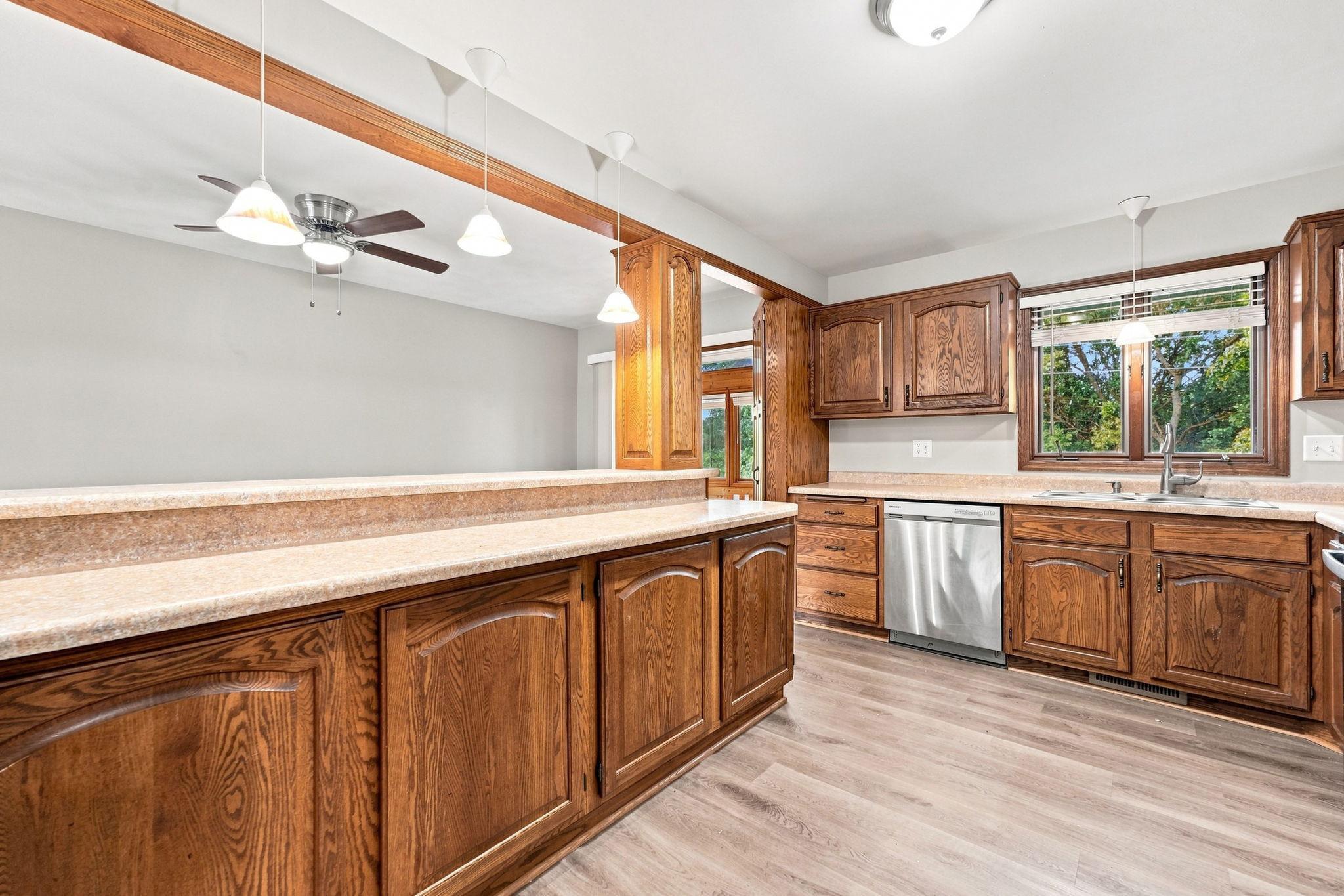 View of Residential at 1213 158th Street, Burnsville MN 55306, Burnsville (15 of 63) - Mike Wilen | Minnesota Team Real Estate