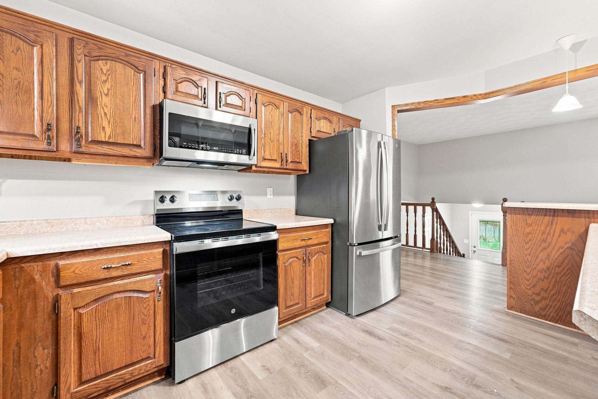 View of Residential at 1213 158th Street, Burnsville MN 55306, Burnsville (13 of 63) - Mike Wilen | Minnesota Team Real Estate