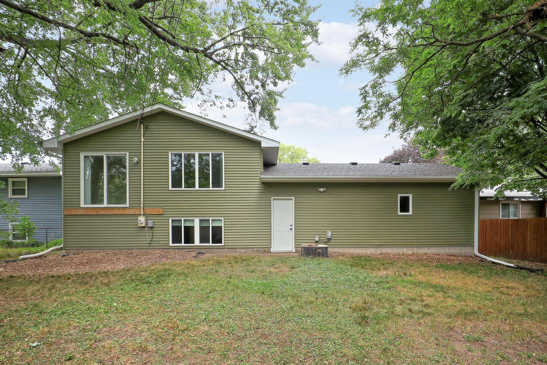 View of Residential at 5616 Perry Avenue, Crystal MN 55429, Crystal (35 of 42) - Mike Wilen | Minnesota Team Real Estate