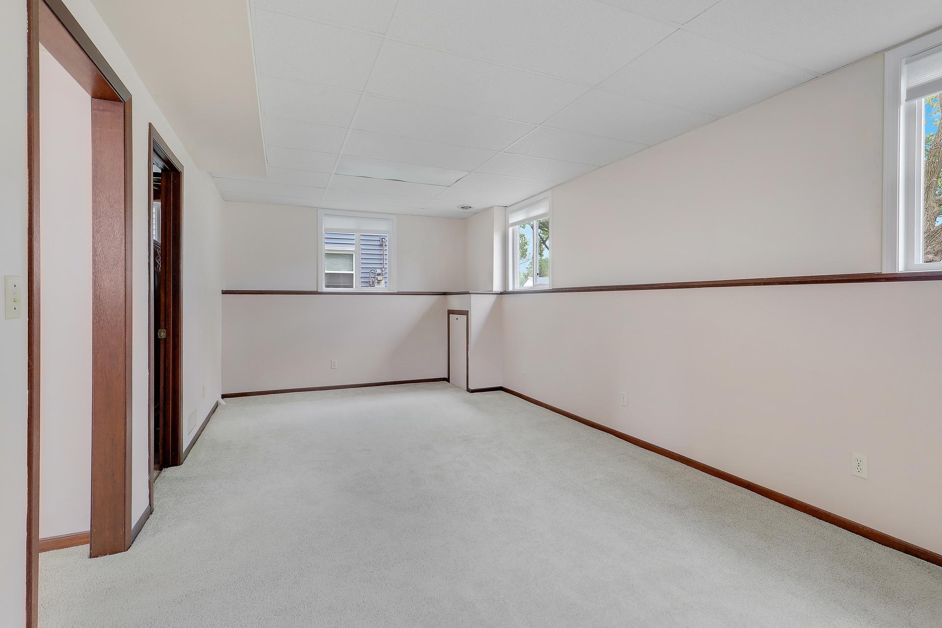 View of Residential at 5616 Perry Avenue, Crystal MN 55429, Crystal (31 of 42) - Mike Wilen | Minnesota Team Real Estate