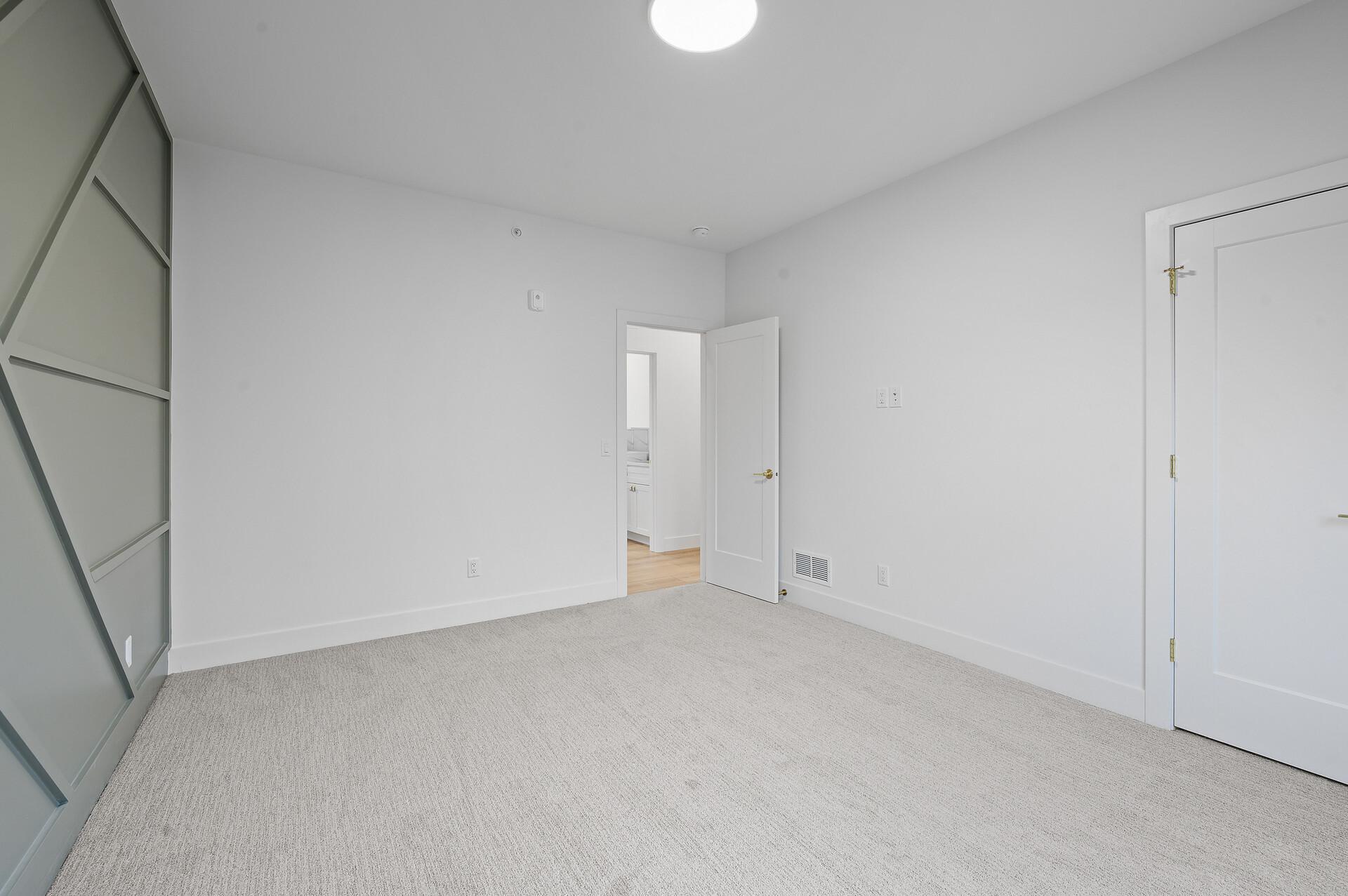 View of Residential at 2318 Johnson St #201, Minneapolis MN 55408, Minneapolis (39 of 83) - Mike Wilen | Minnesota Team Real Estate