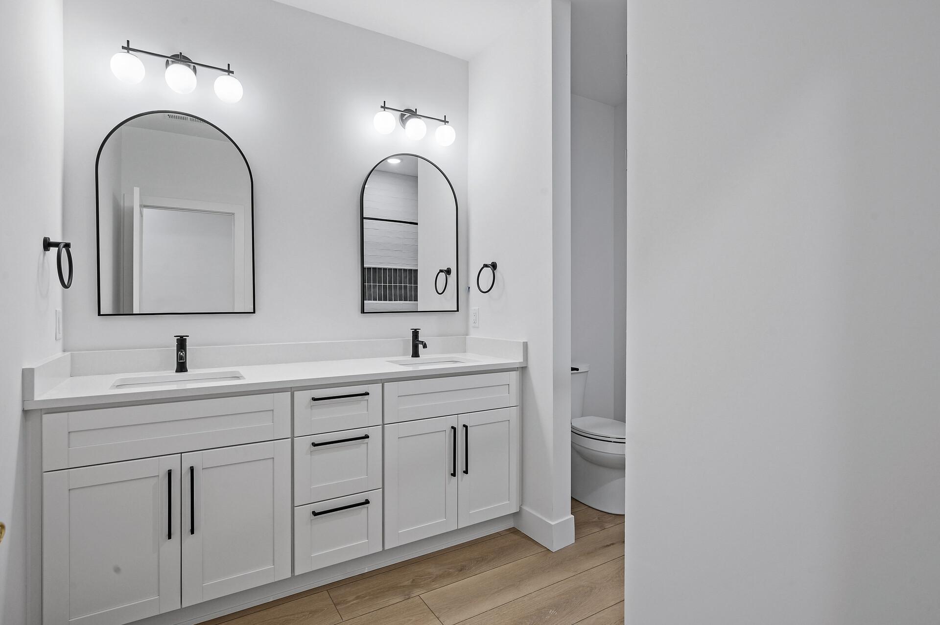 View of Residential at 2318 Johnson St #201, Minneapolis MN 55408, Minneapolis (42 of 83) - Mike Wilen | Minnesota Team Real Estate