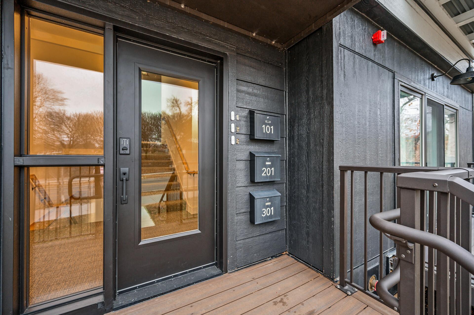 View of Residential at 2318 Johnson St #201, Minneapolis MN 55408, Minneapolis (81 of 83) - Mike Wilen | Minnesota Team Real Estate