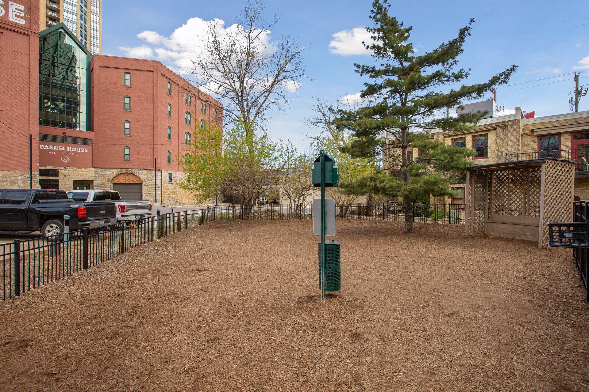 View of Residential at 401 1st Street #720, Minneapolis MN 55401, Minneapolis (34 of 40) - Mike Wilen | Minnesota Team Real Estate