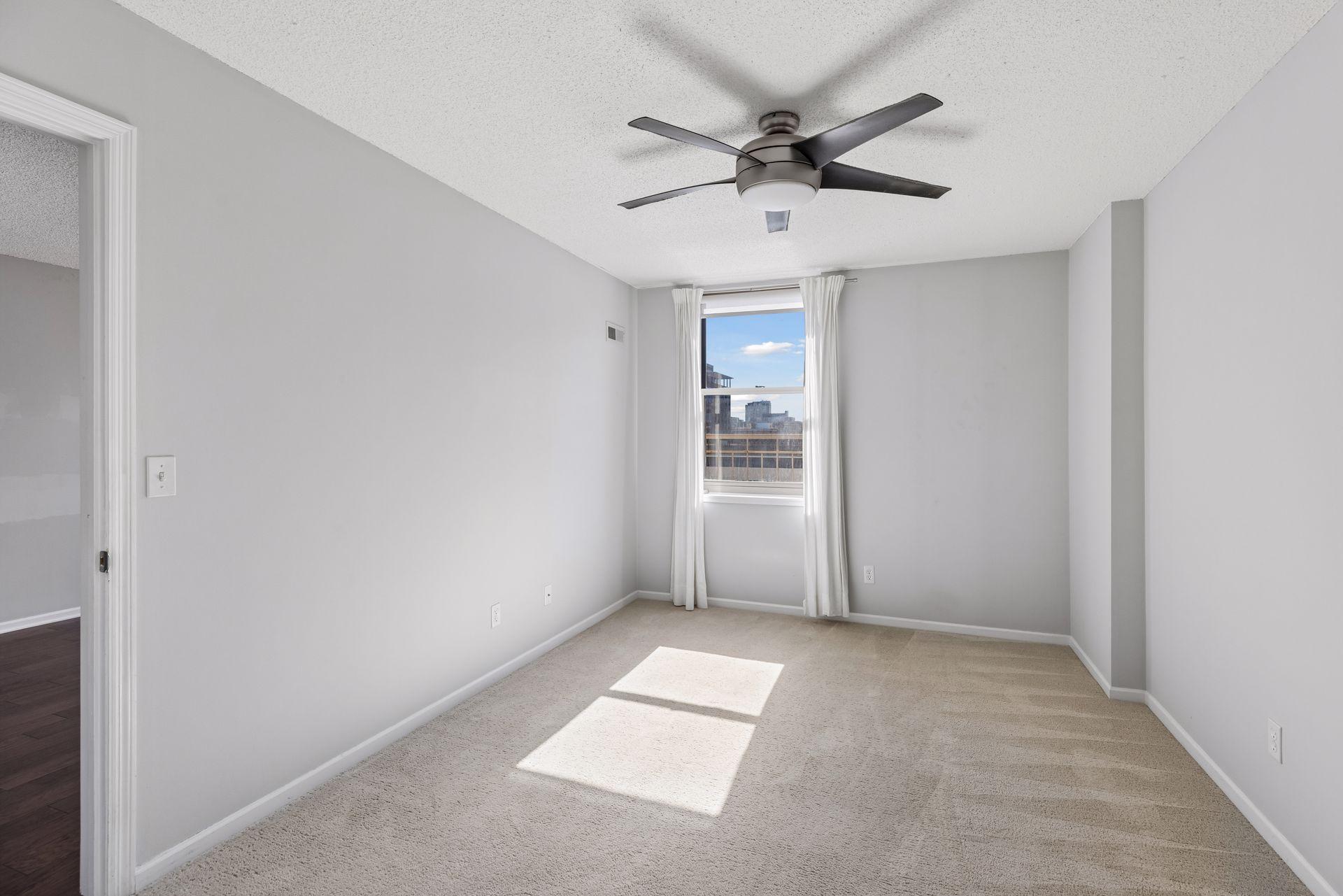 View of Residential at 401 1st Street #720, Minneapolis MN 55401, Minneapolis (53 of 58) - Mike Wilen | Minnesota Team Real Estate