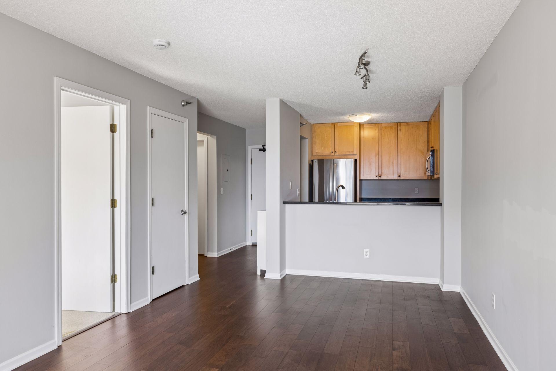 View of Residential at 401 1st Street #720, Minneapolis MN 55401, Minneapolis (51 of 58) - Mike Wilen | Minnesota Team Real Estate