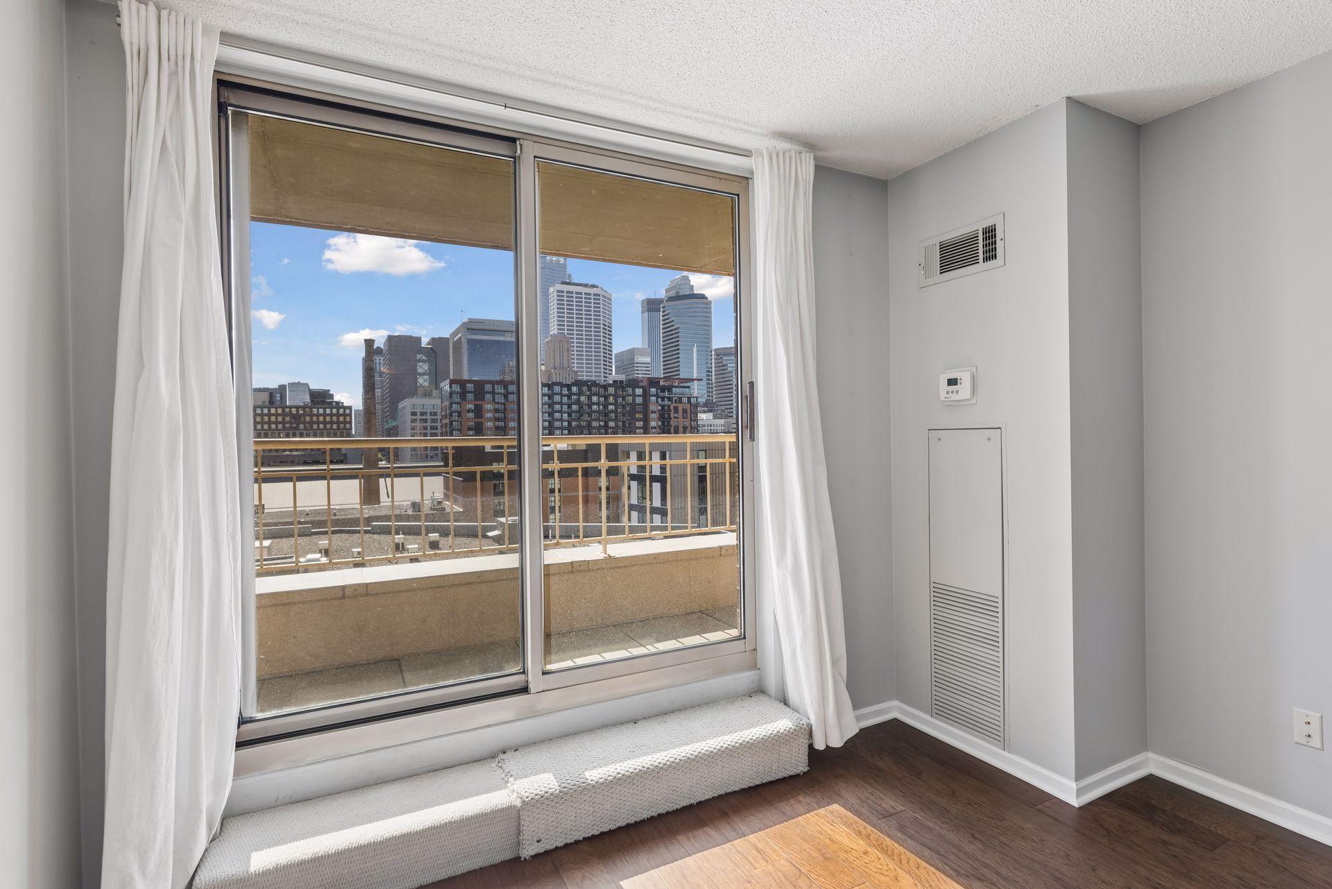 View of Residential at 401 1st Street #720, Minneapolis MN 55401, Minneapolis (50 of 58) - Mike Wilen | Minnesota Team Real Estate