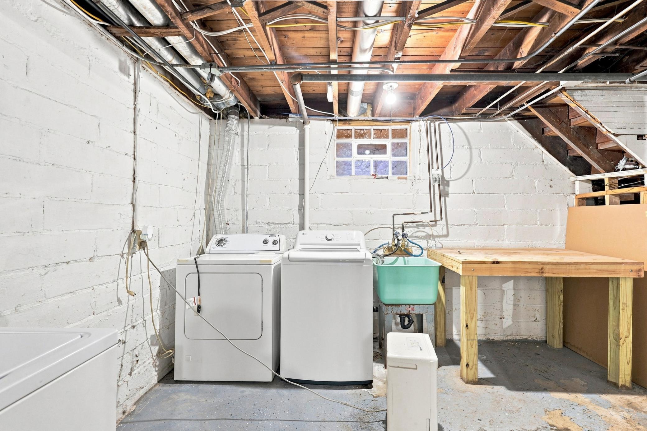 View of Residential at 2619 James Avenue, Minneapolis MN 55411, Minneapolis (18 of 30) - Mike Wilen | Minnesota Team Real Estate