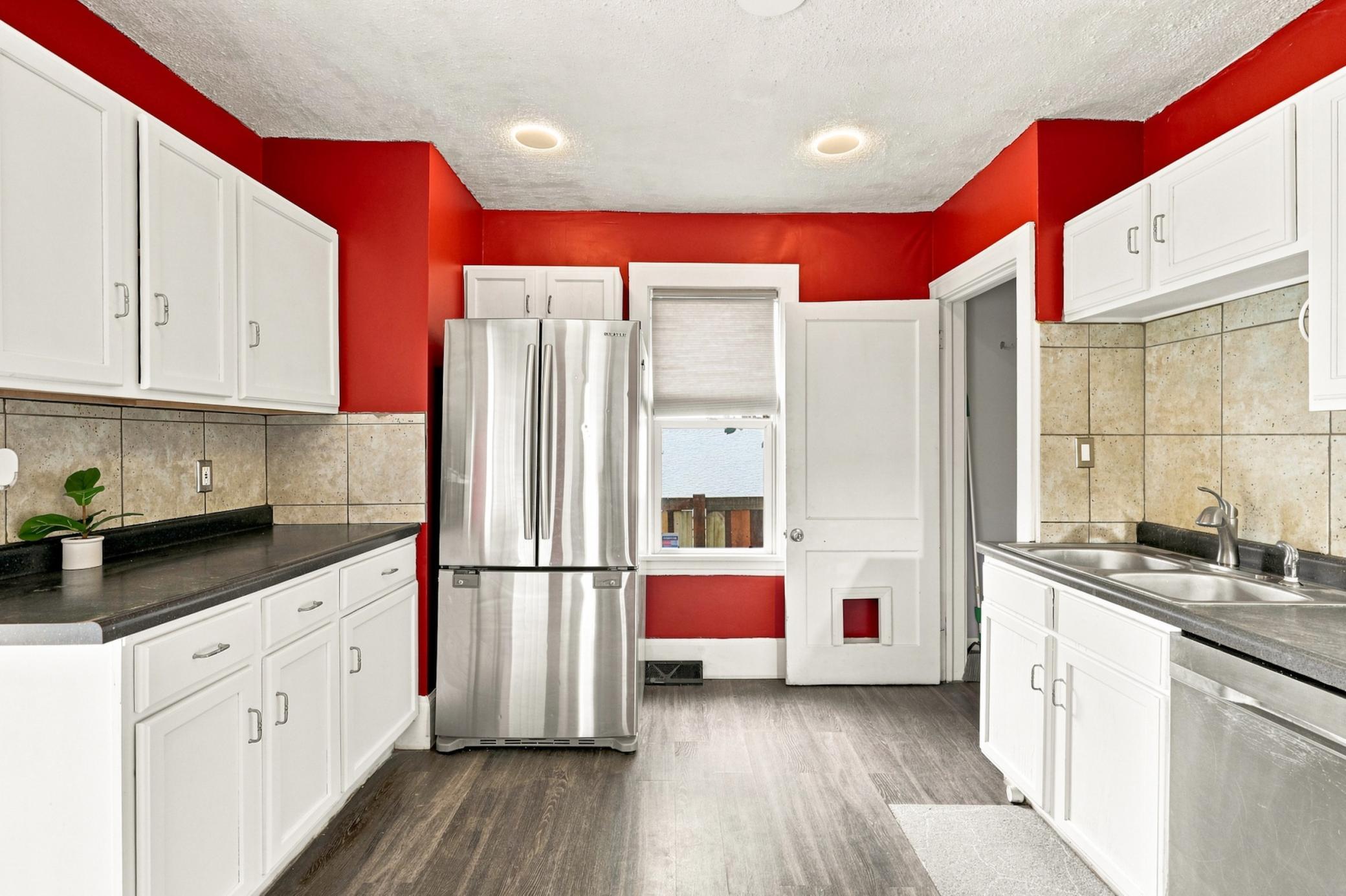 View of Residential at 2619 James Avenue, Minneapolis MN 55411, Minneapolis (13 of 30) - Mike Wilen | Minnesota Team Real Estate