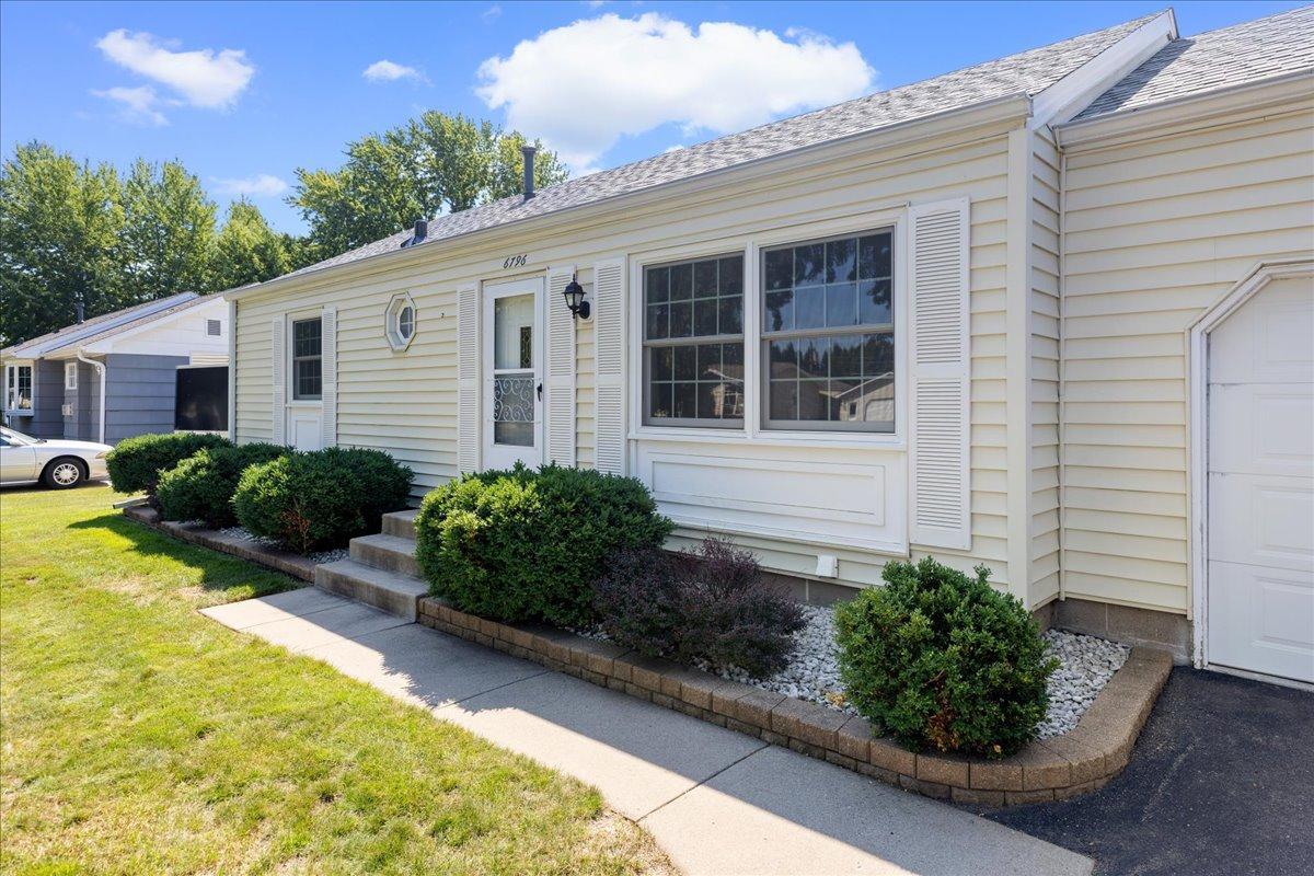 View of Residential at 6796 161st Street, Rosemount MN 55068, Rosemount (3 of 38) - Mike Wilen | Minnesota Team Real Estate