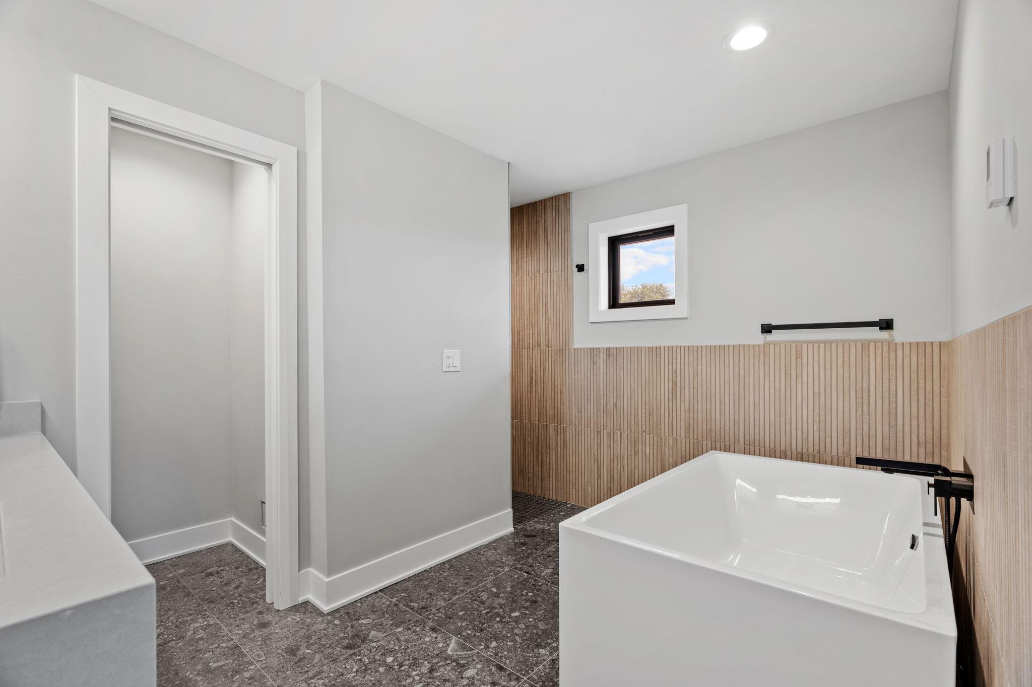 View of Residential at 4052 Alabama Avenue, Saint Louis Park MN 55416, Saint Louis Park (28 of 58) - Mike Wilen | Minnesota Team Real Estate