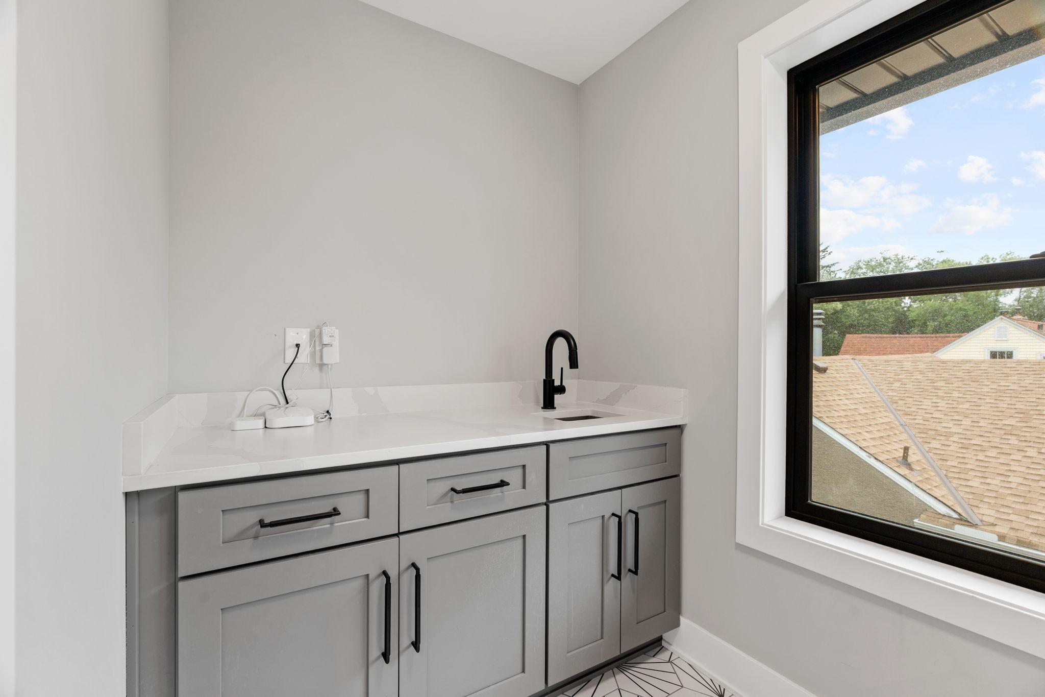 View of Residential at 4052 Alabama Avenue, Saint Louis Park MN 55416, Saint Louis Park (36 of 58) - Mike Wilen | Minnesota Team Real Estate