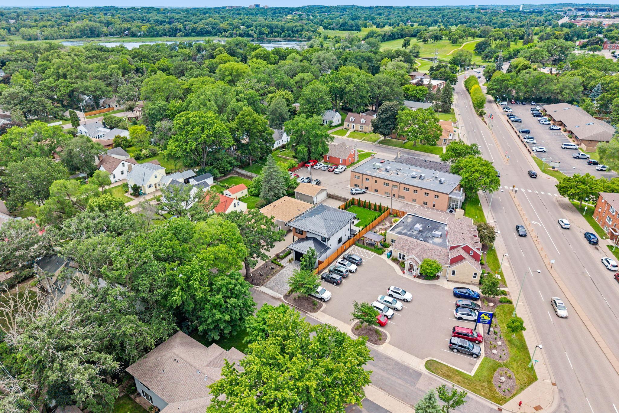 View of Residential at 4052 Alabama Avenue, Saint Louis Park MN 55416, Saint Louis Park (50 of 58) - Mike Wilen | Minnesota Team Real Estate
