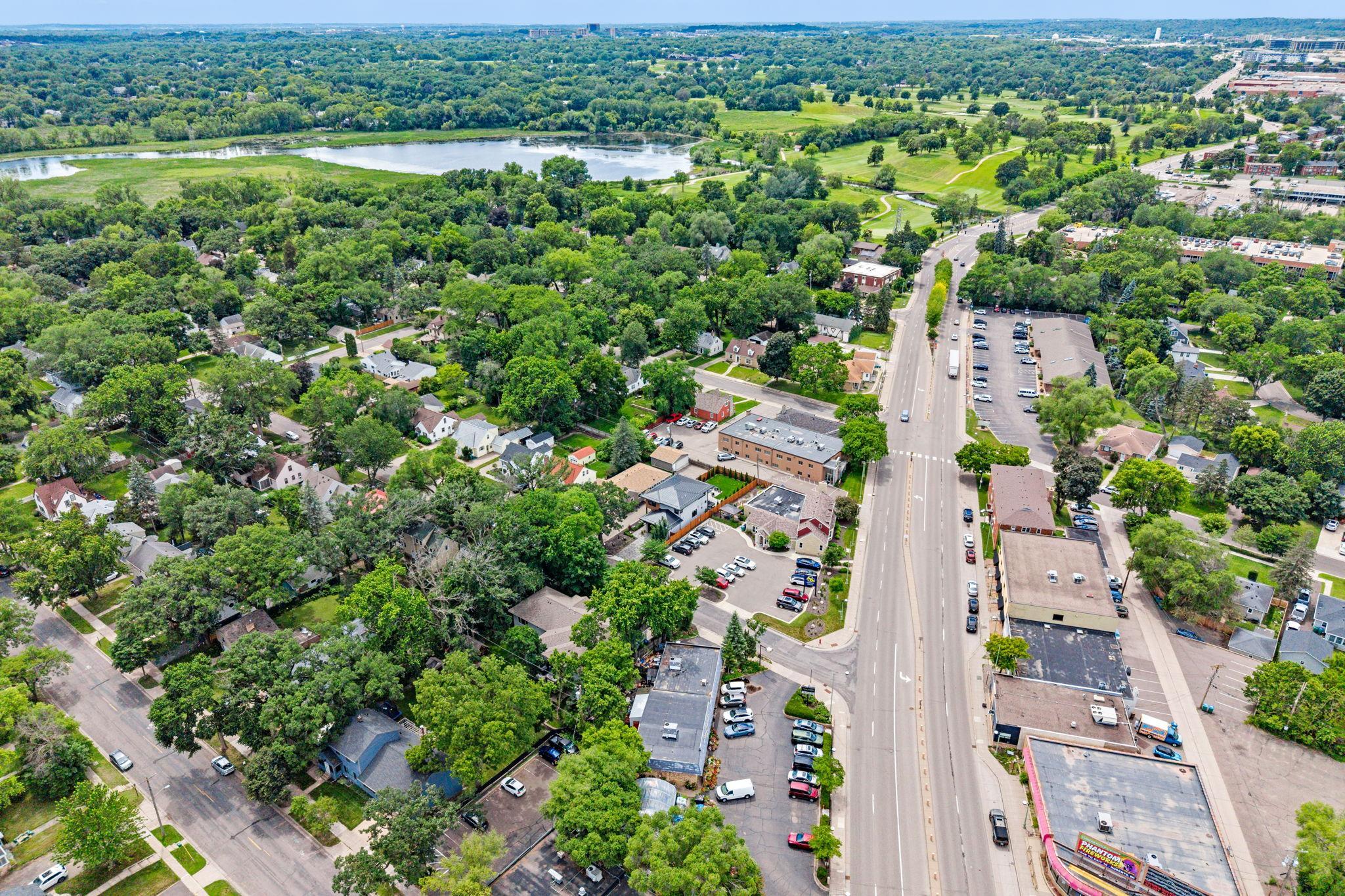 View of Residential at 4052 Alabama Avenue, Saint Louis Park MN 55416, Saint Louis Park (52 of 58) - Mike Wilen | Minnesota Team Real Estate
