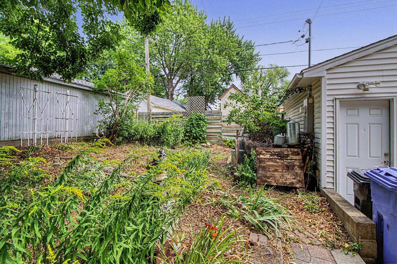 View of Residential at 1911 Pierce Street, Minneapolis MN 55418, Minneapolis (32 of 36) - Mike Wilen | Minnesota Team Real Estate