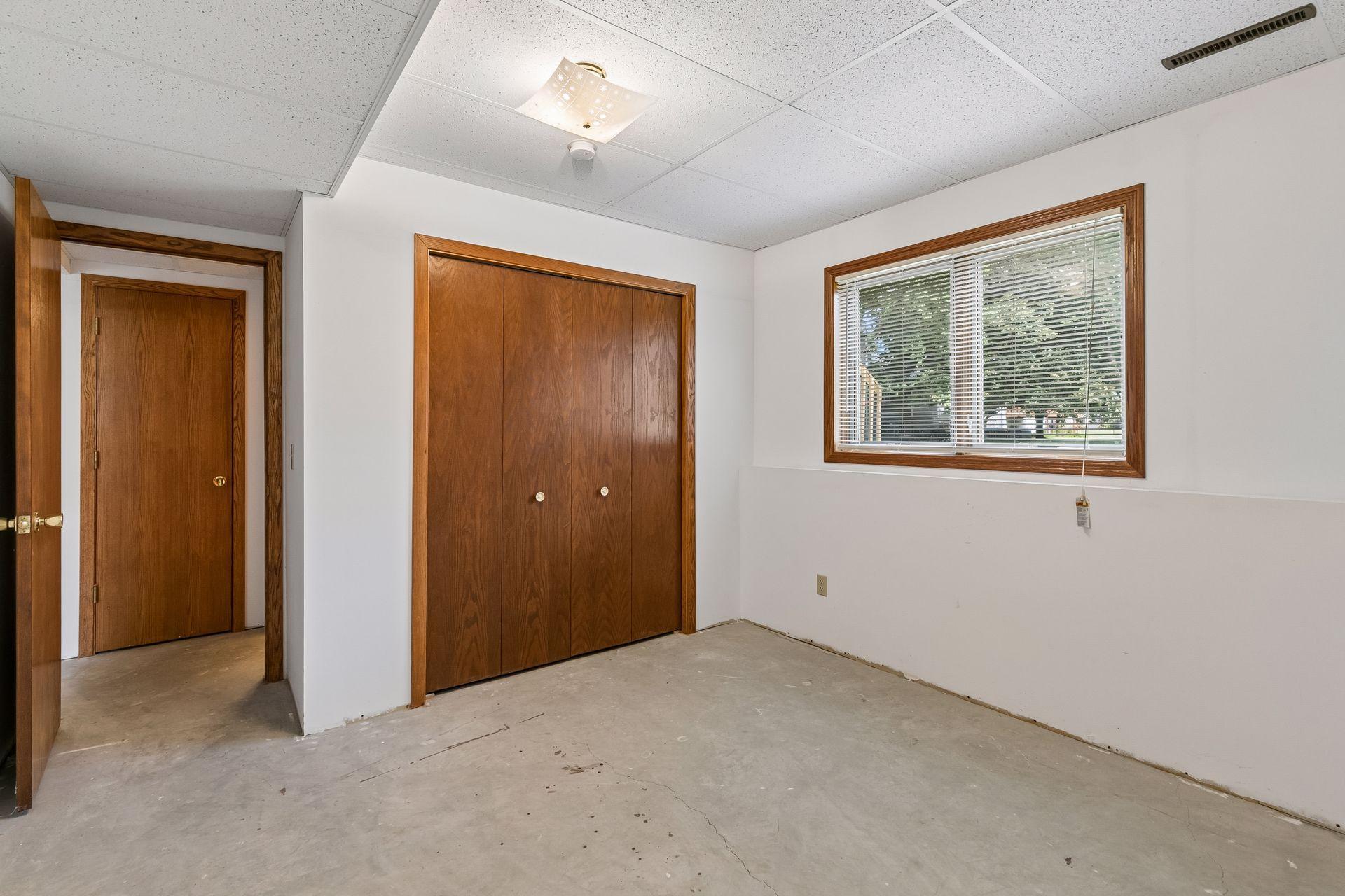 View of Residential at 972 Pointe Way, Eagan MN 55123, Eagan (23 of 29) - Mike Wilen | Minnesota Team Real Estate