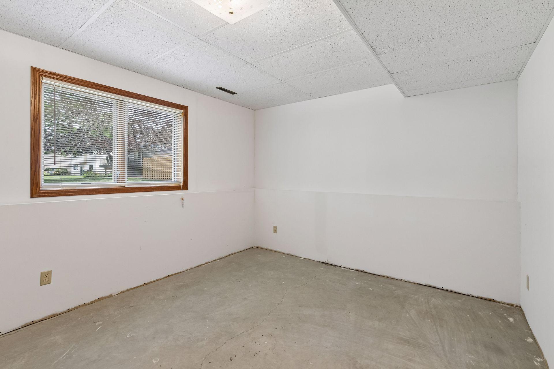 View of Residential at 972 Pointe Way, Eagan MN 55123, Eagan (22 of 29) - Mike Wilen | Minnesota Team Real Estate