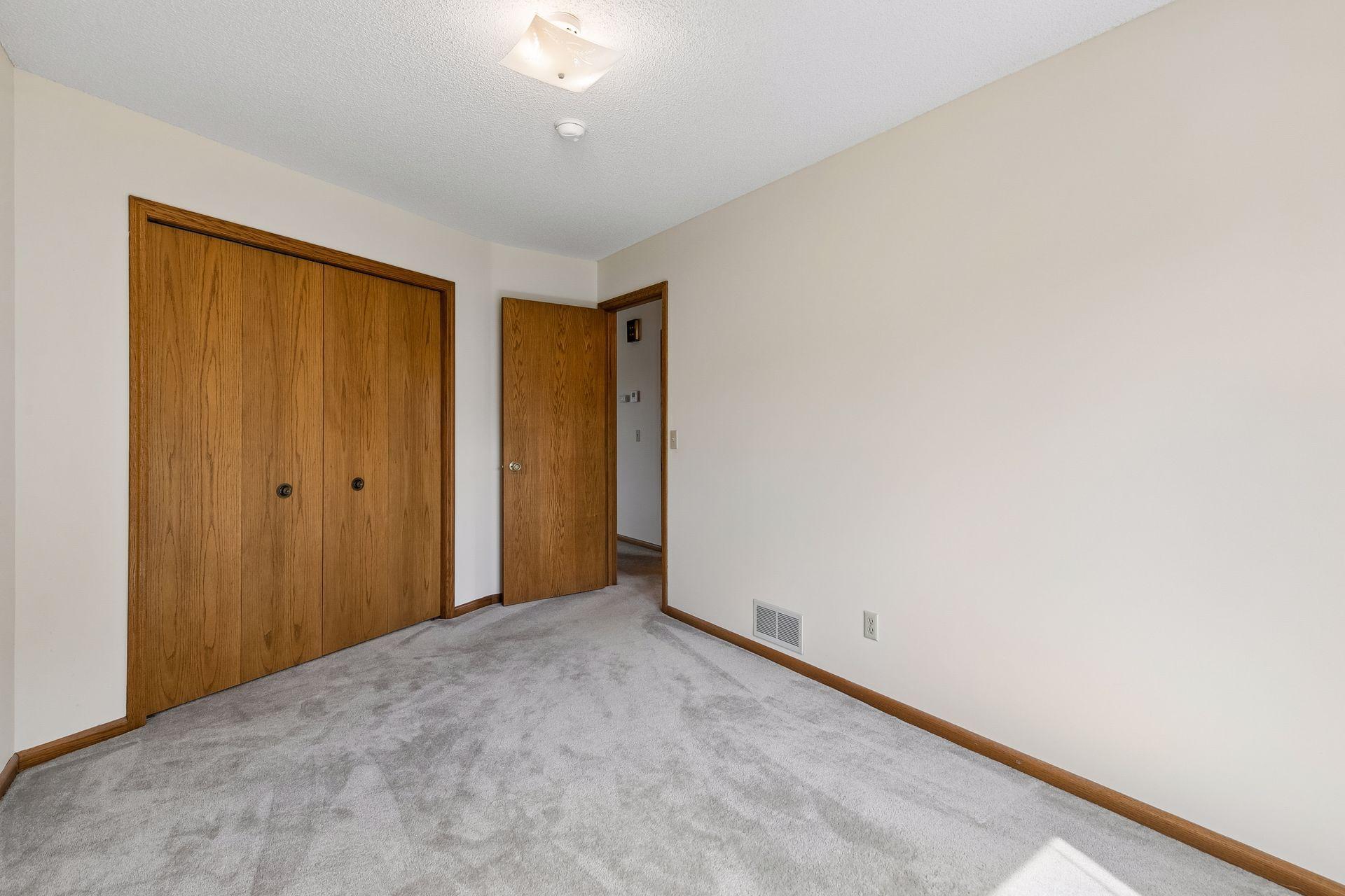 View of Residential at 972 Pointe Way, Eagan MN 55123, Eagan (13 of 29) - Mike Wilen | Minnesota Team Real Estate