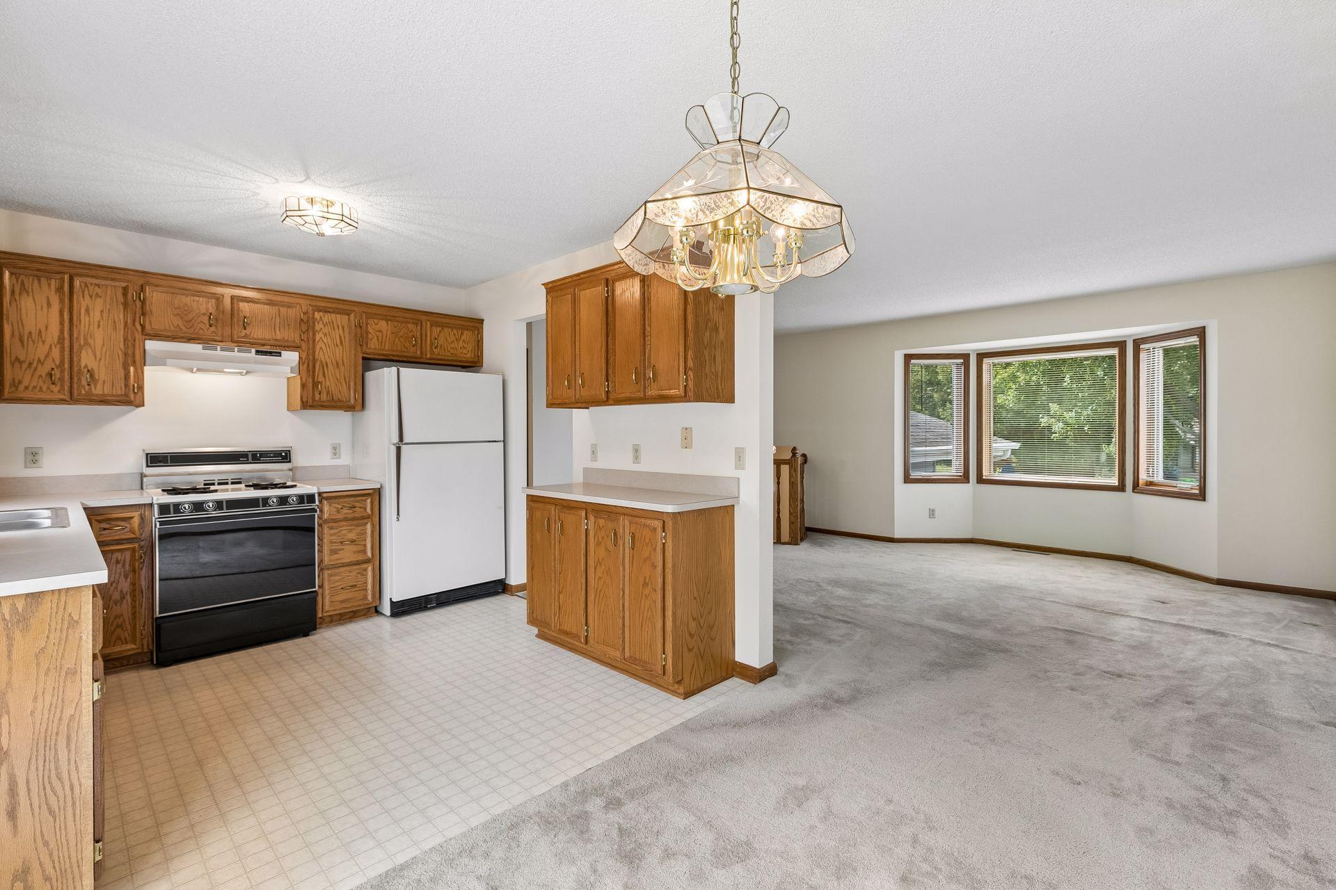View of Residential at 972 Pointe Way, Eagan MN 55123, Eagan (5 of 29) - Mike Wilen | Minnesota Team Real Estate