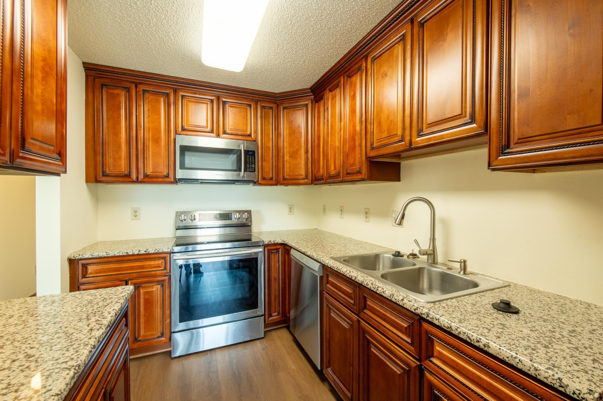 View of Residential at 15872 Granada Avenue, Apple Valley MN 55124, Apple Valley (14 of 29) - Mike Wilen | Minnesota Team Real Estate