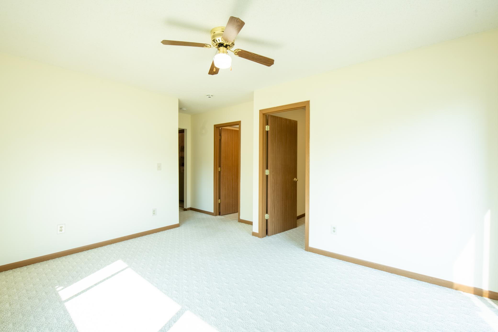 View of Residential at 15872 Granada Avenue, Apple Valley MN 55124, Apple Valley (24 of 29) - Mike Wilen | Minnesota Team Real Estate