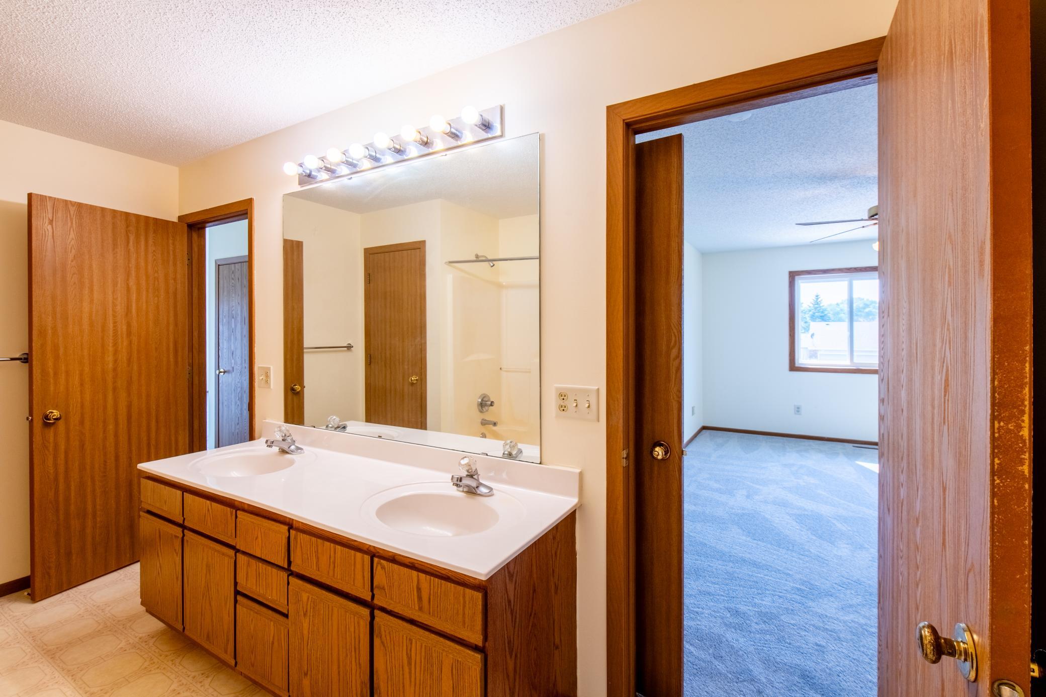 View of Residential at 15872 Granada Avenue, Apple Valley MN 55124, Apple Valley (23 of 29) - Mike Wilen | Minnesota Team Real Estate