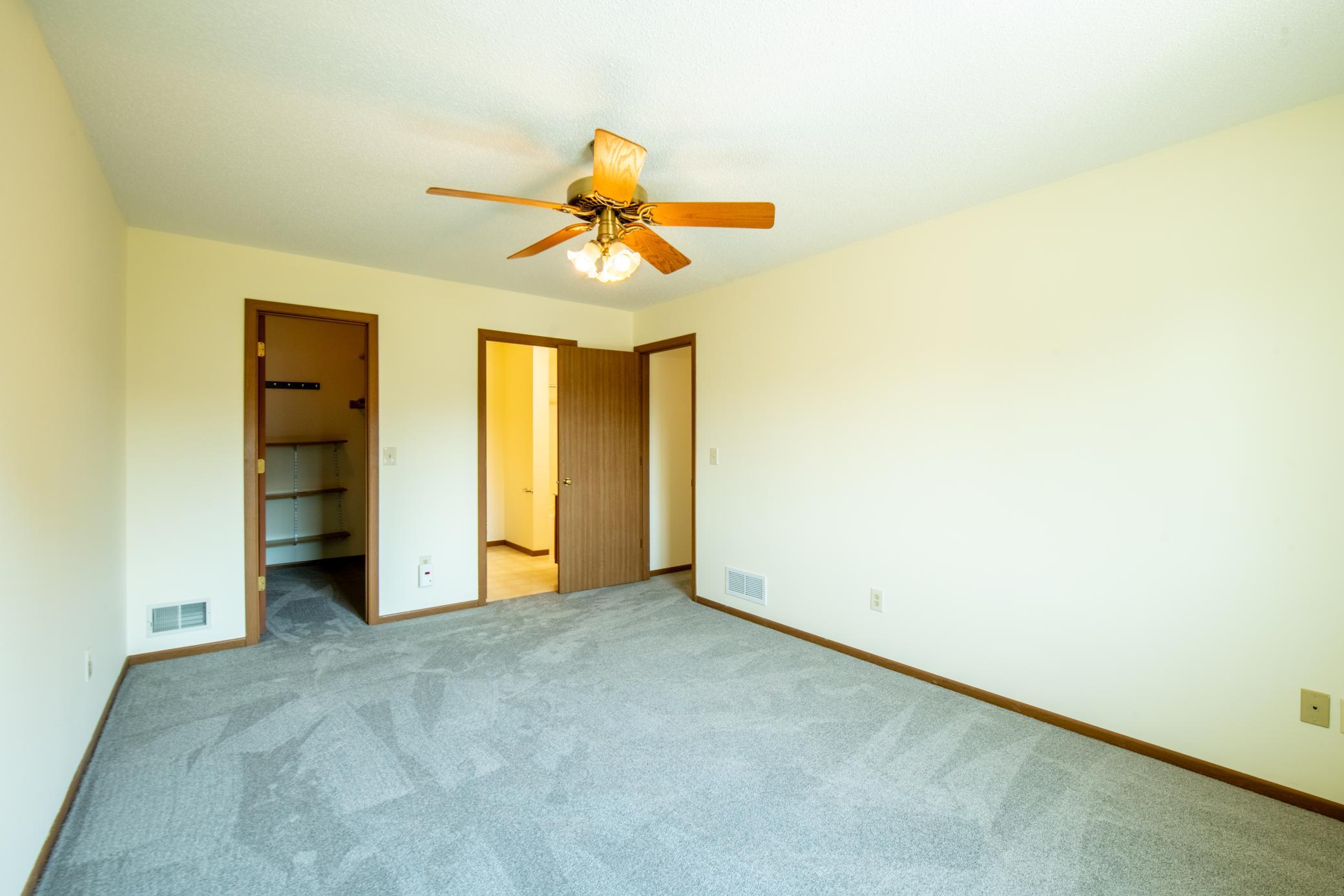 View of Residential at 15872 Granada Avenue, Apple Valley MN 55124, Apple Valley (19 of 29) - Mike Wilen | Minnesota Team Real Estate