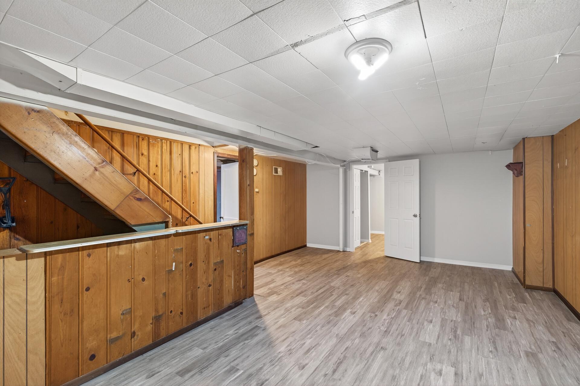 View of Residential at 2057 Giesmann Street, Roseville MN 55113, Roseville (28 of 37) - Mike Wilen | Minnesota Team Real Estate