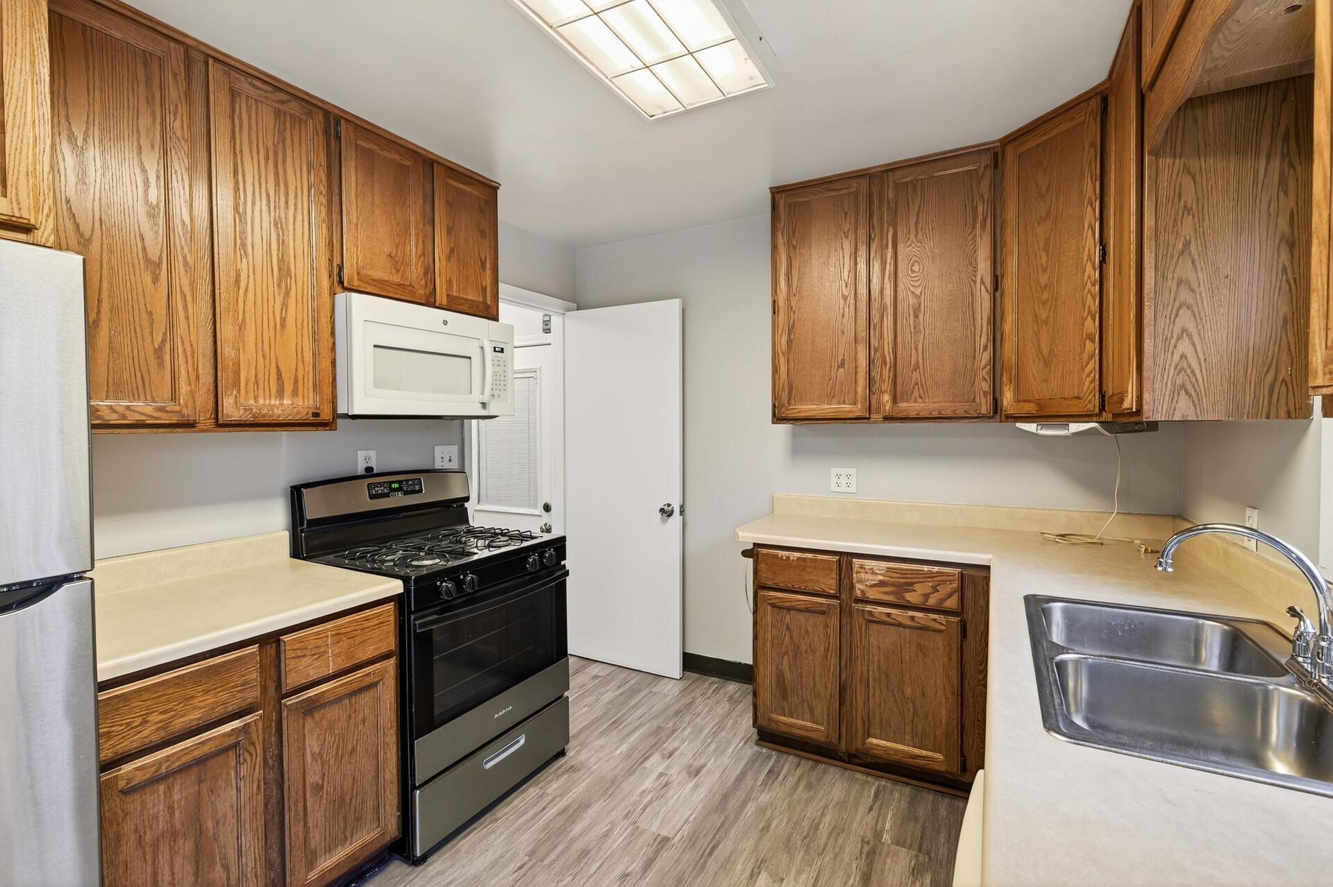 View of Residential at 2057 Giesmann Street, Roseville MN 55113, Roseville (10 of 37) - Mike Wilen | Minnesota Team Real Estate
