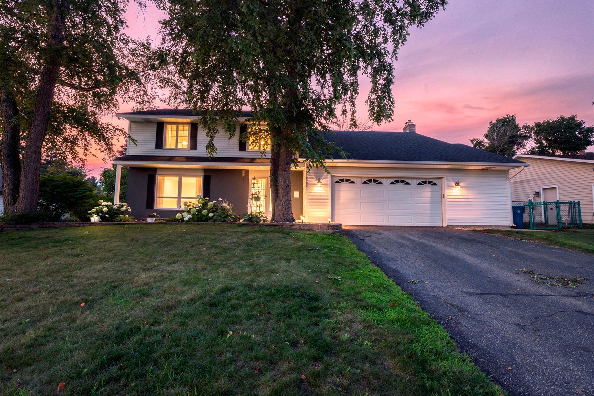 View of Residential at 10500 Utah Road, Bloomington MN 55438, Bloomington (2 of 49) - Mike Wilen | Minnesota Team Real Estate