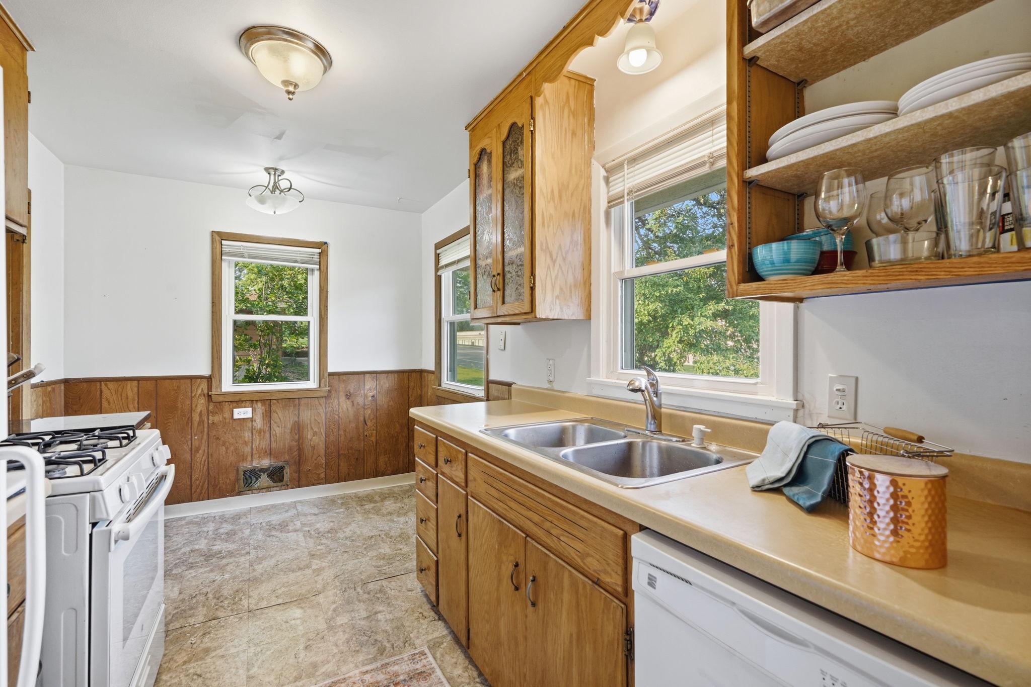 View of Residential at 4357 Main Street, Columbia Heights MN 55421, Columbia Heights (5 of 31) - Mike Wilen | Minnesota Team Real Estate